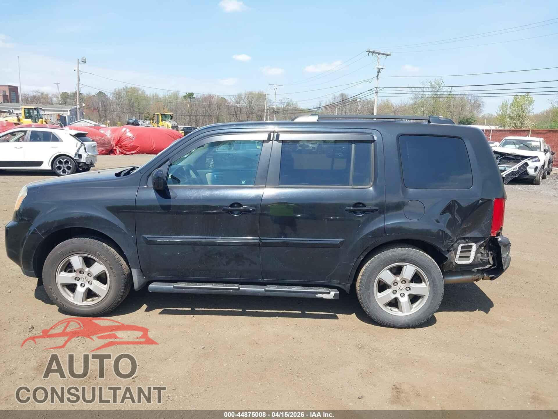 HONDA PILOT 2011 - 5FNYF4H68BB036623