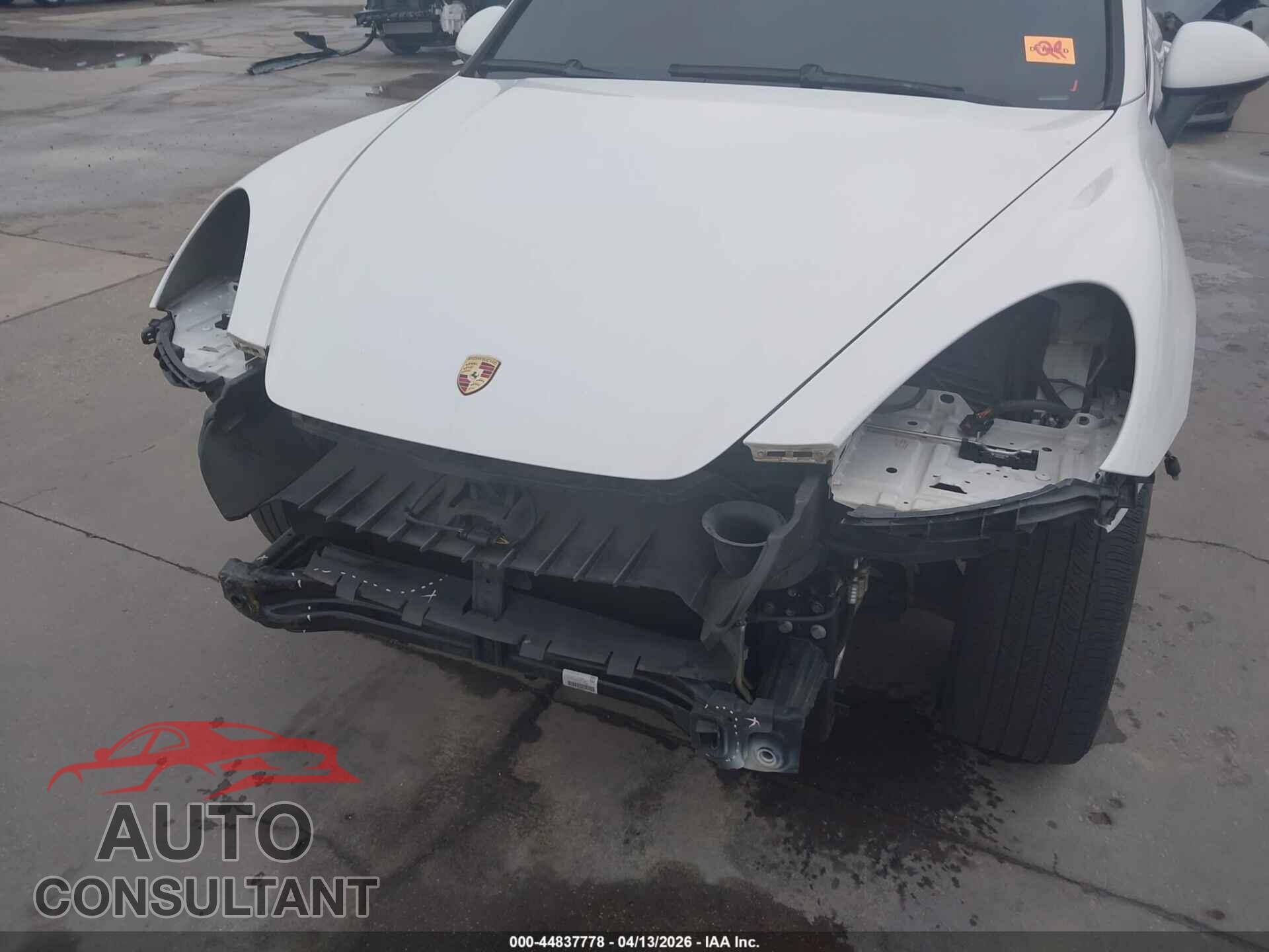 PORSCHE CAYENNE 2012 - WP1AA2A2XCLA08413