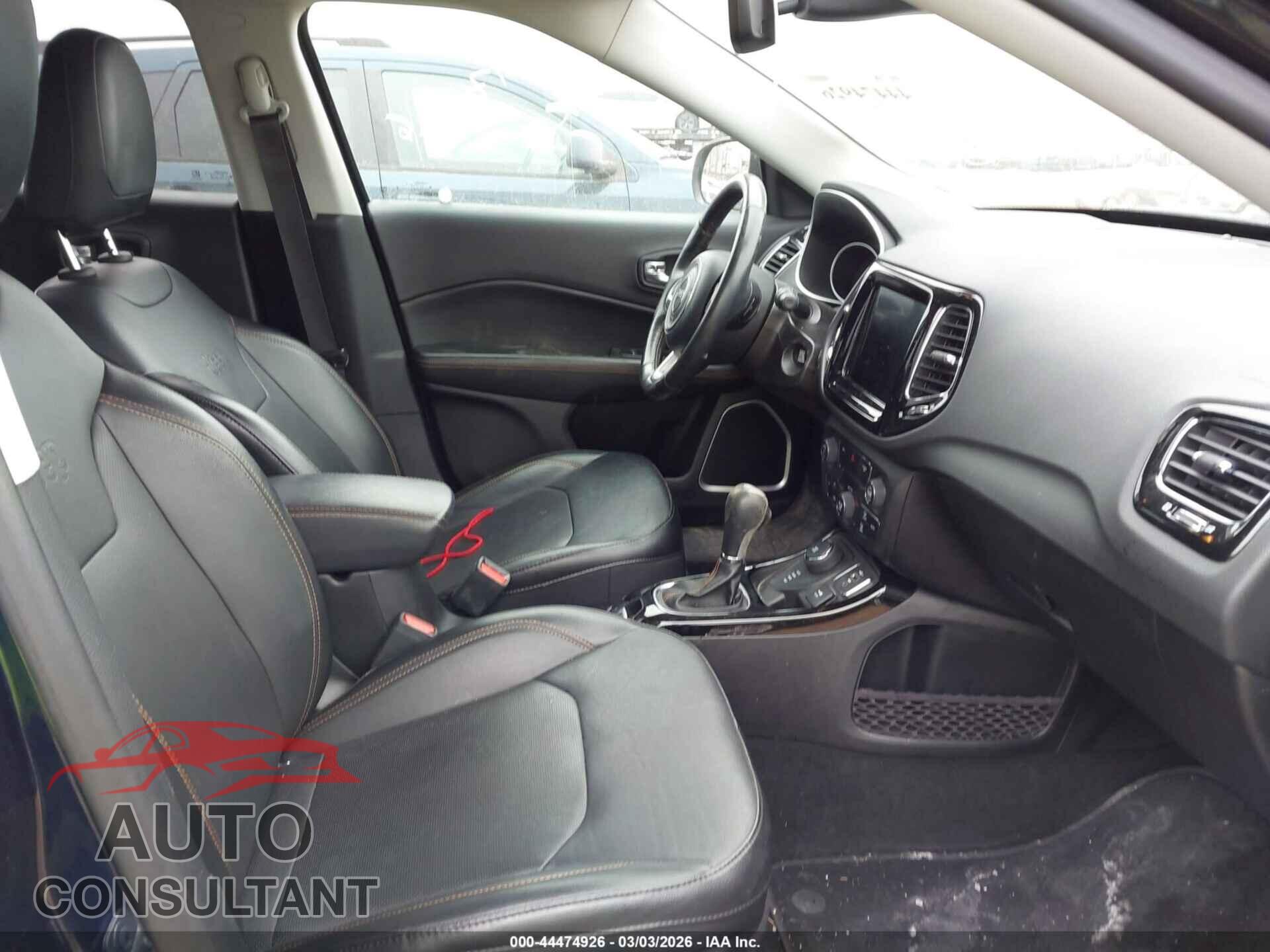JEEP COMPASS 2020 - 3C4NJDCB0LT132500