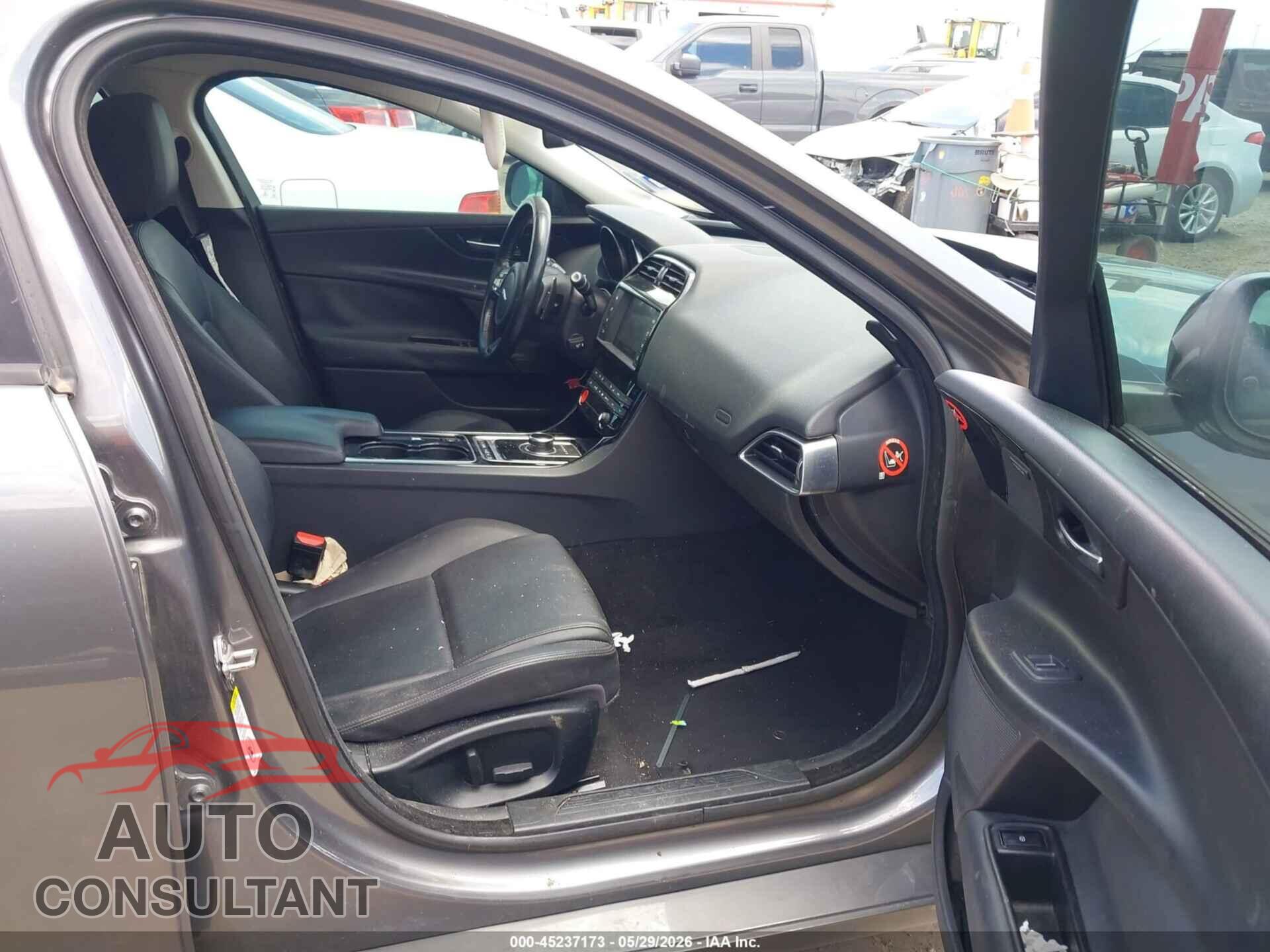 JAGUAR XE 2017 - SAJAD4BVXHA971717
