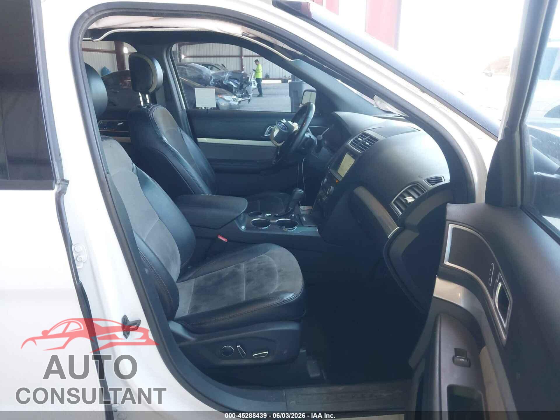 FORD EXPLORER 2017 - 1FM5K7D84HGA60953