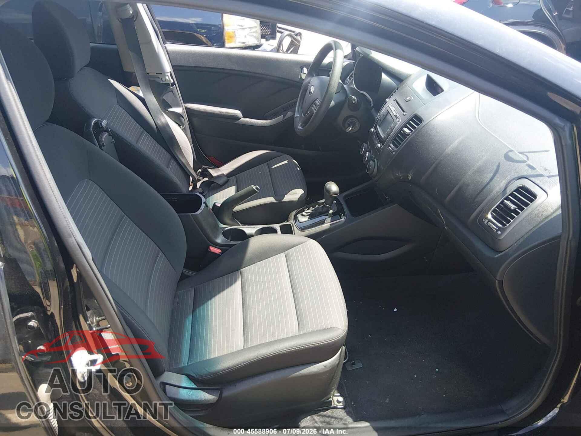KIA FORTE 2017 - 3KPFL4A77HE014498