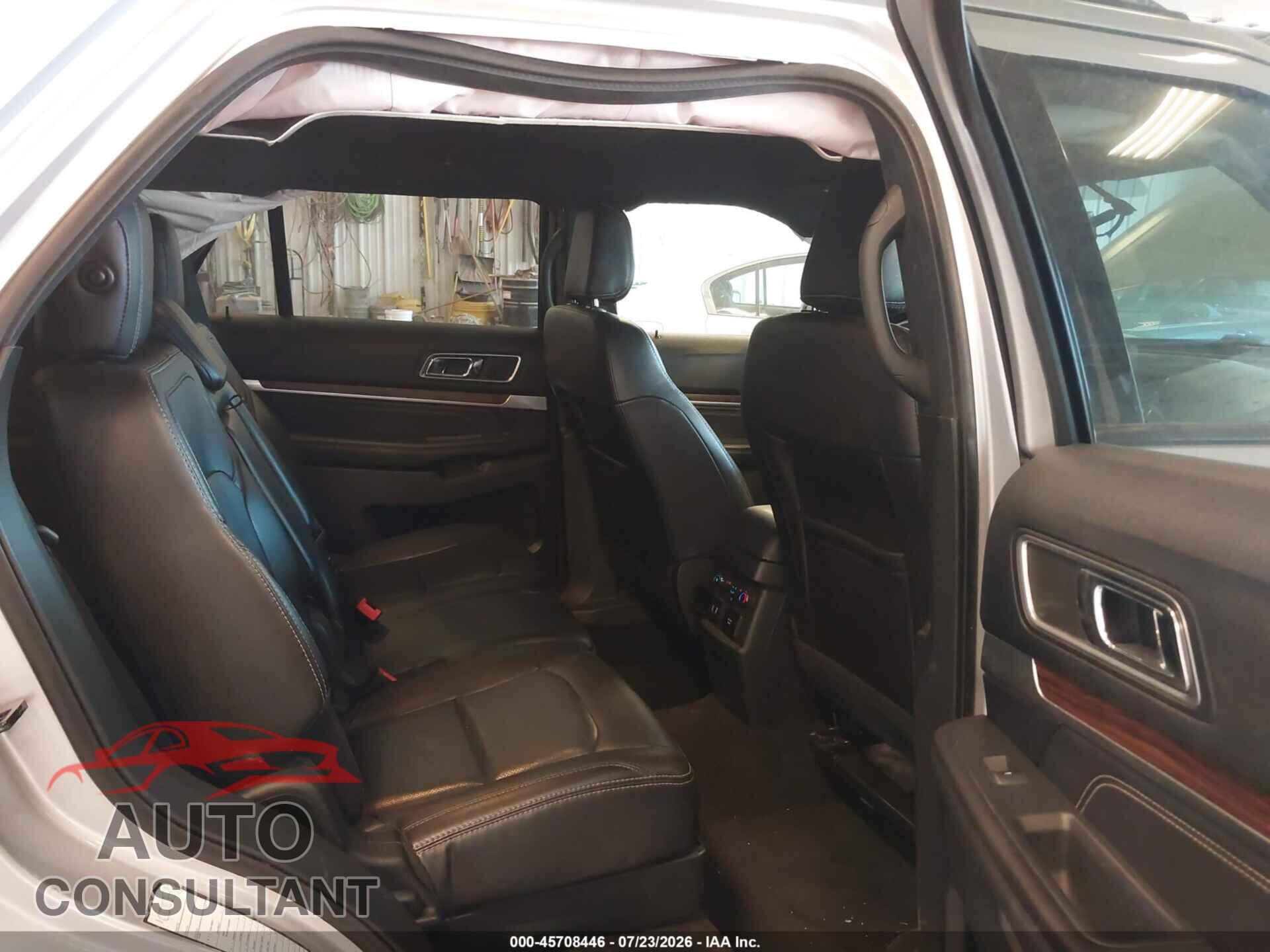 FORD EXPLORER 2018 - 1FM5K8F89JGB13381