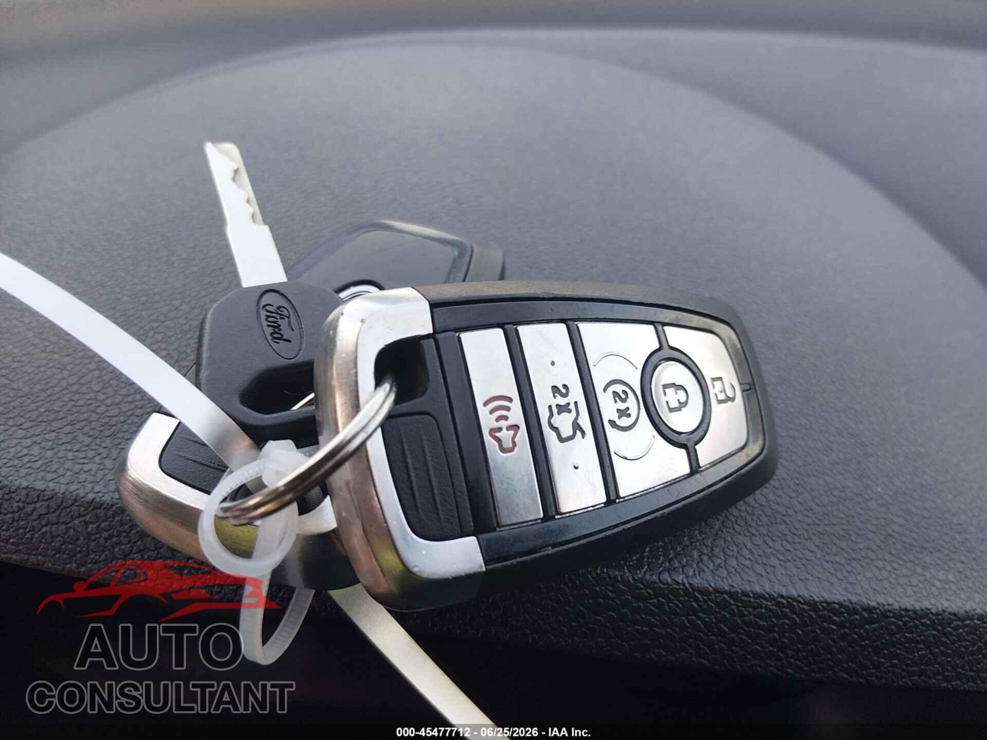 FORD EXPLORER 2018 - 1FM5K7F81JGB99571