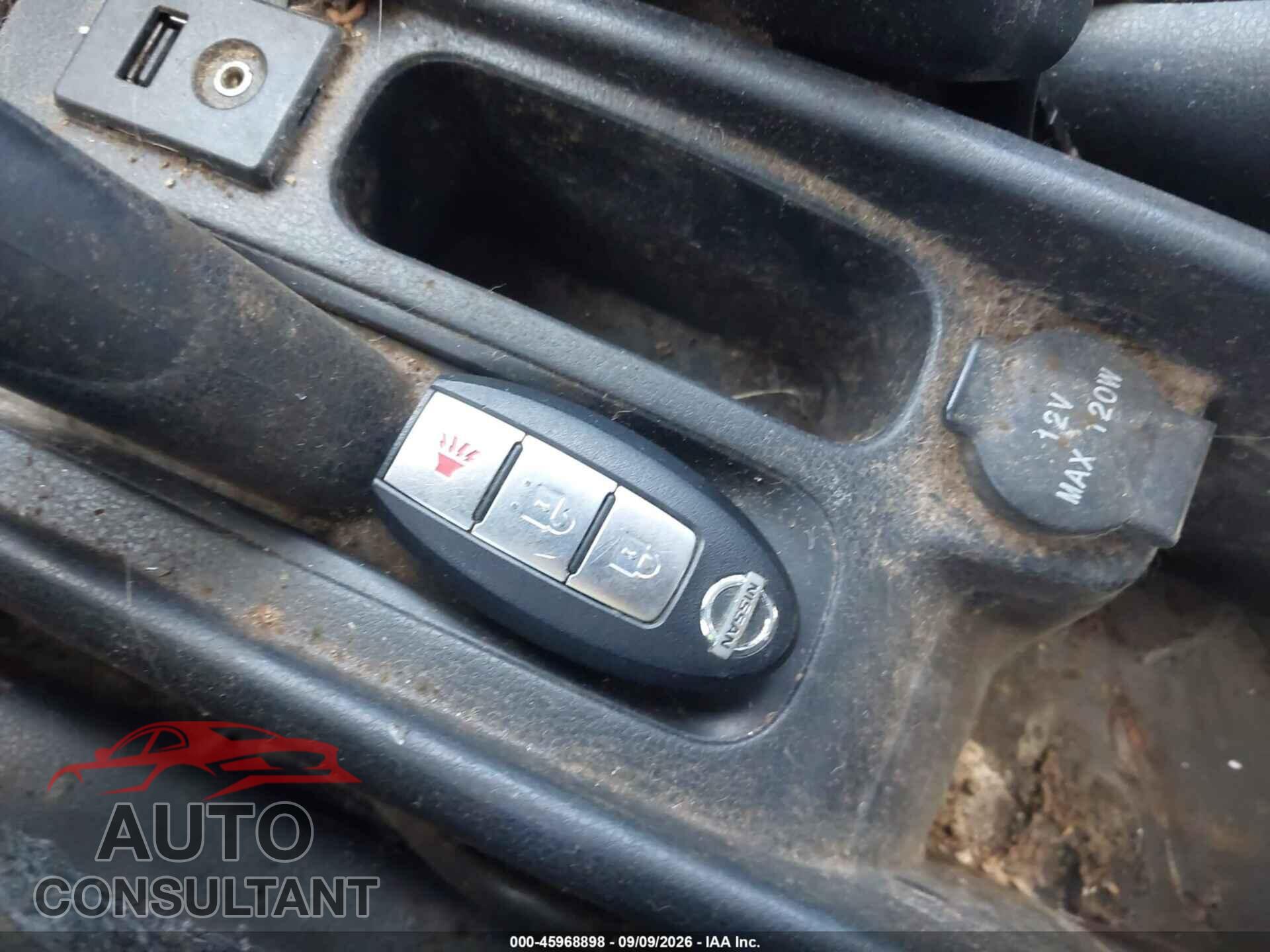 NISSAN VERSA NOTE 2015 - 3N1CE2CPXFL420219