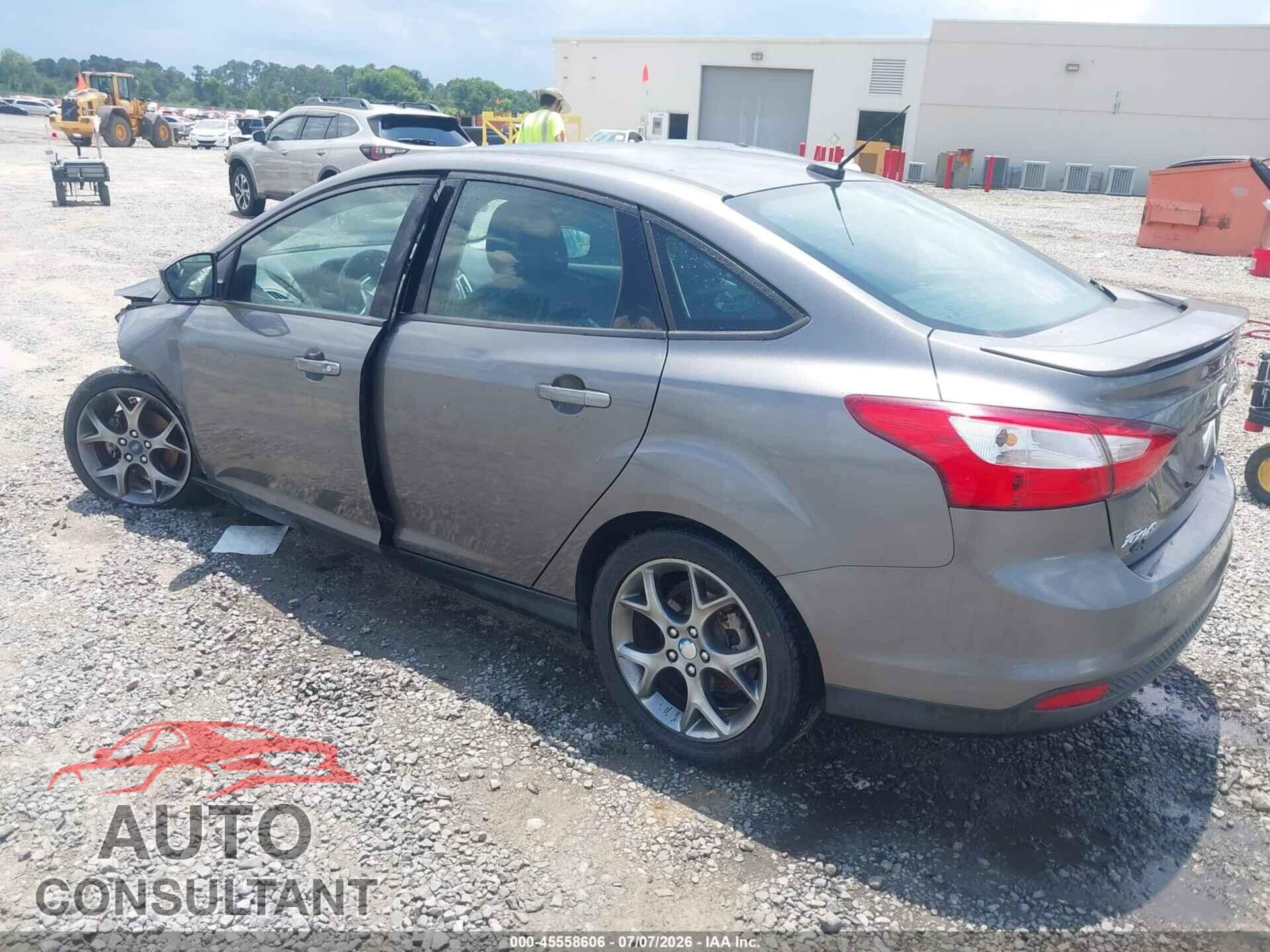 FORD FOCUS 2013 - 1FADP3F21DL136025