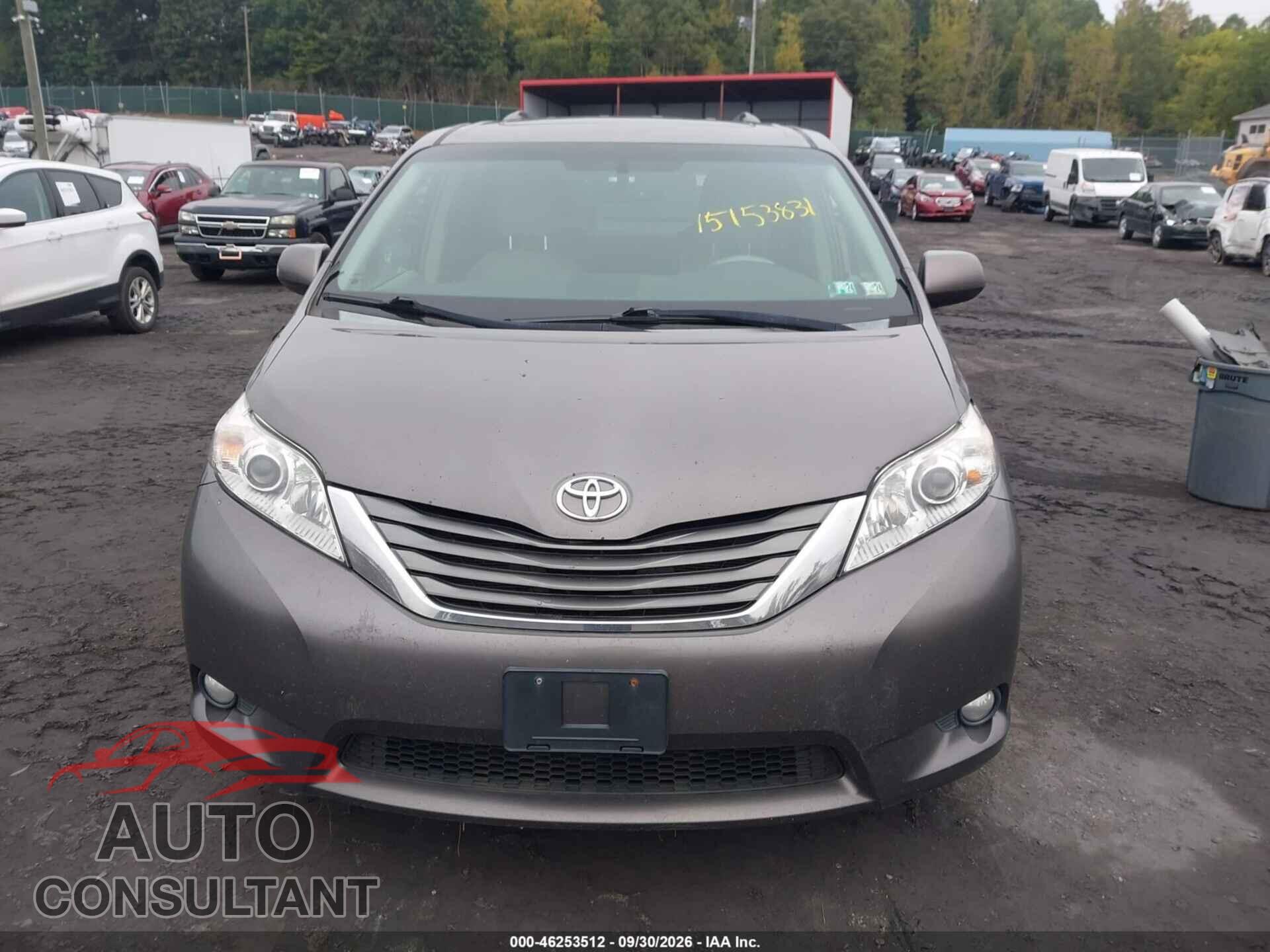 TOYOTA SIENNA 2013 - 5TDDK3DC8DS058281