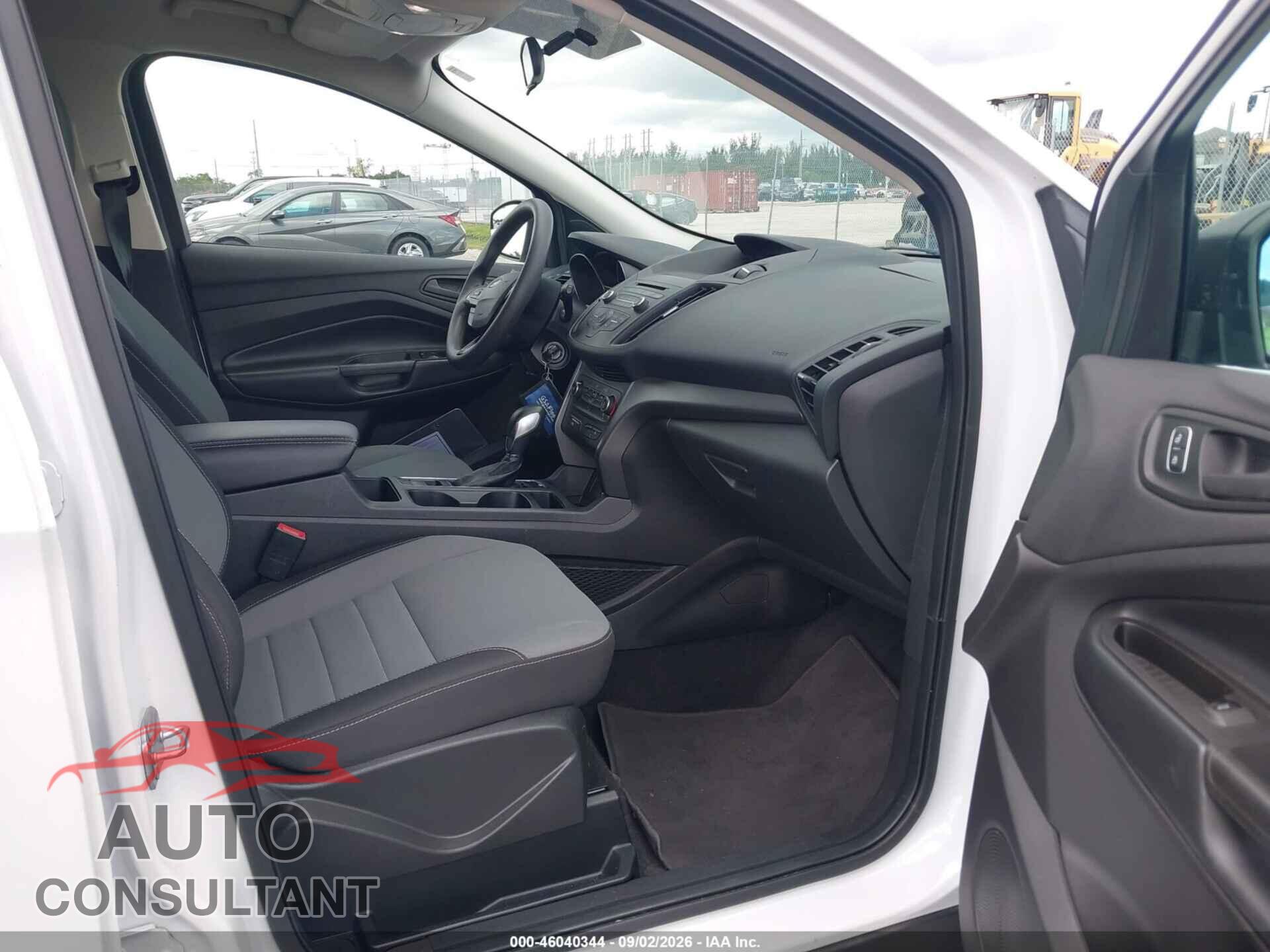 FORD ESCAPE 2018 - 1FMCU0F78JUD08416