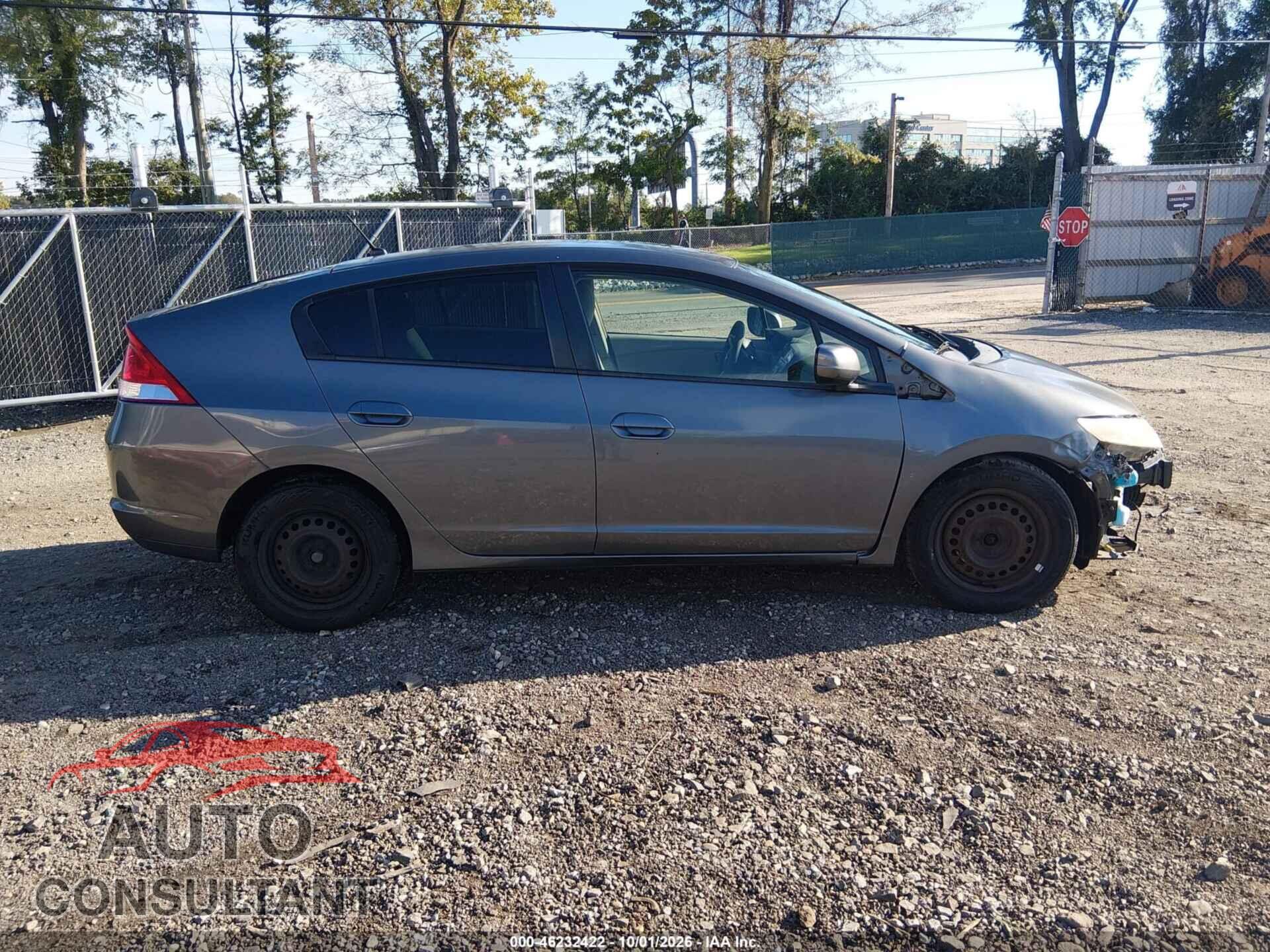 HONDA INSIGHT 2011 - JHMZE2H56BS009196
