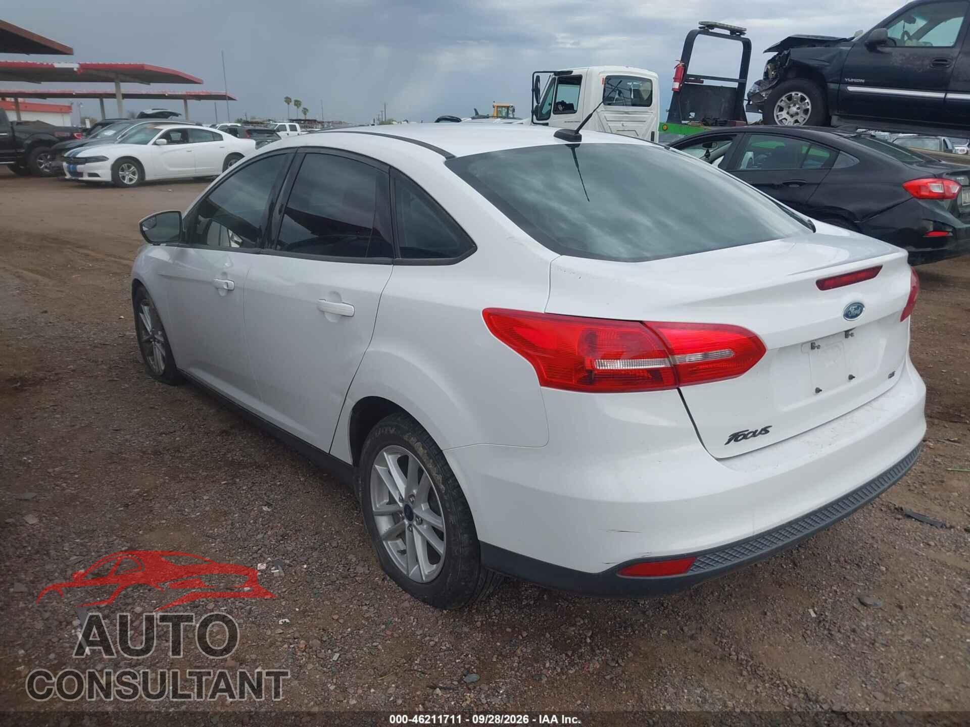 FORD FOCUS 2017 - 1FADP3F24HL277600