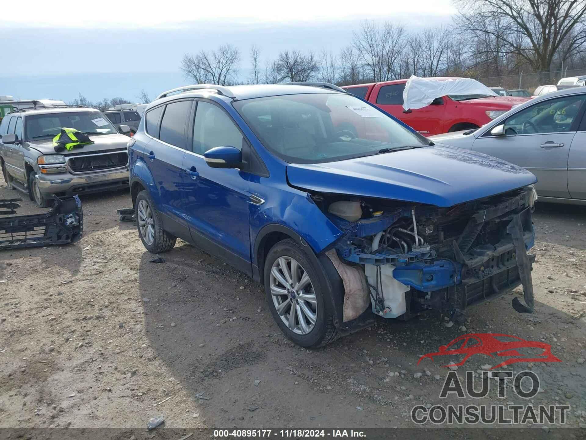 FORD ESCAPE 2017 - 1FMCU0JD3HUA04675