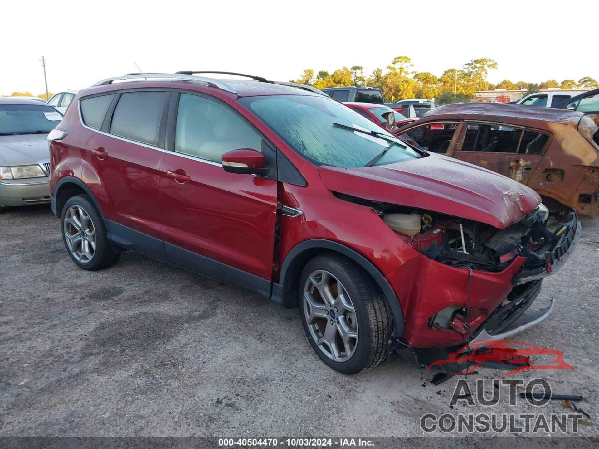 FORD ESCAPE 2017 - 1FMCU0J95HUA27225