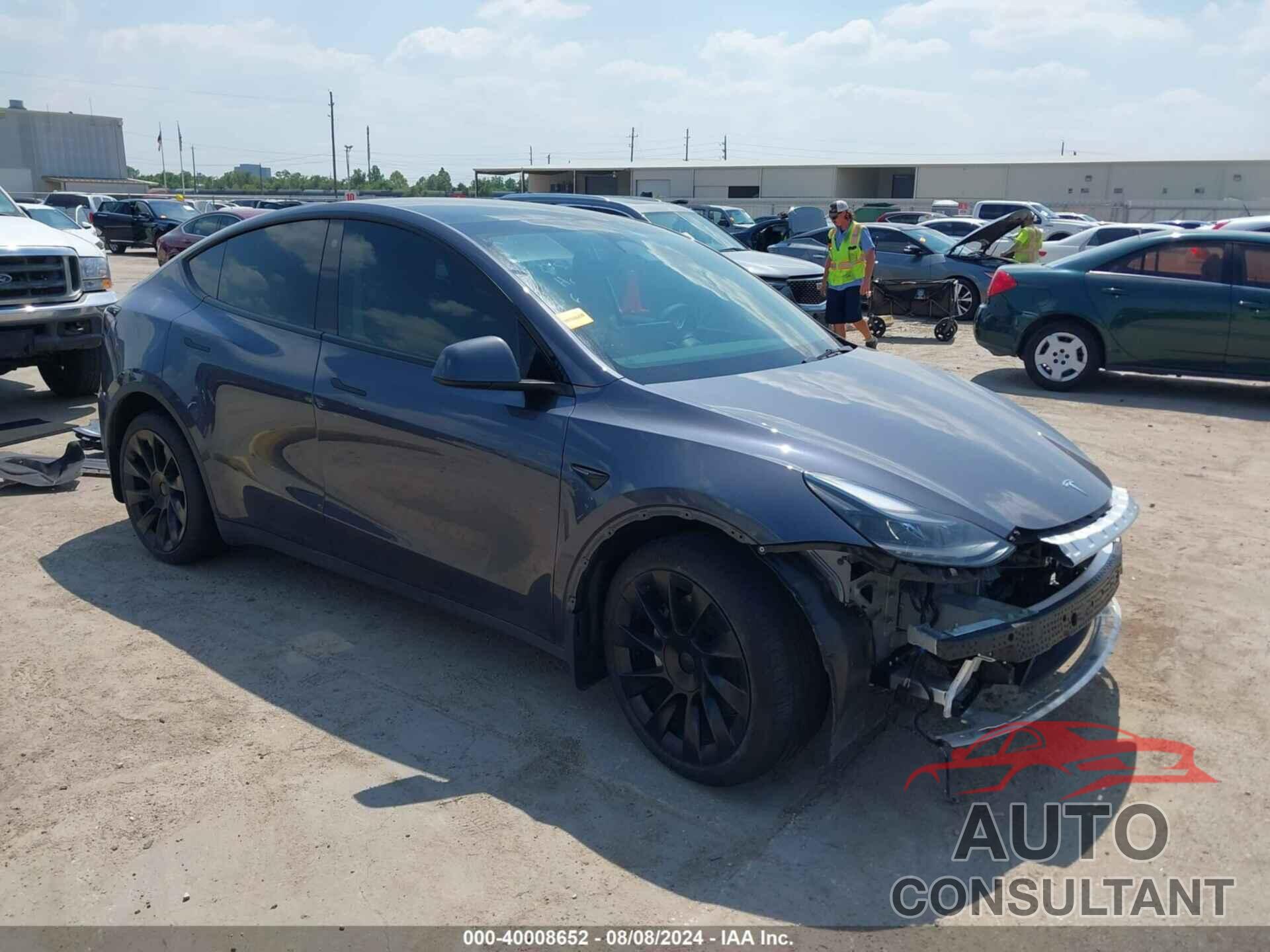 TESLA MODEL Y 2023 - 7SAYGAEE9PF673635