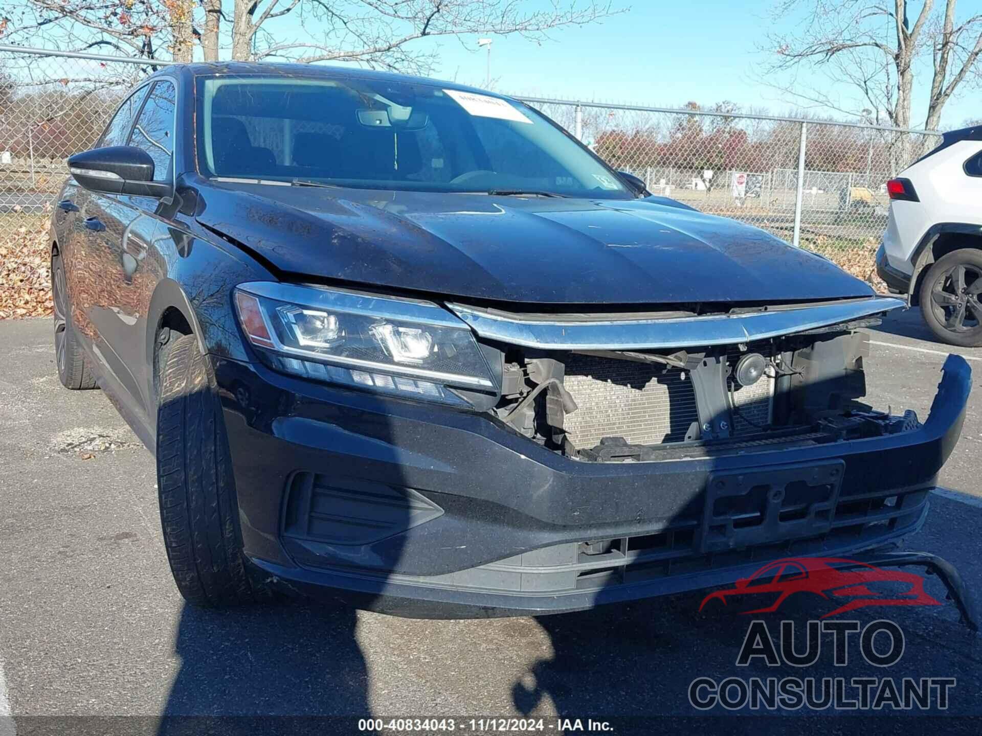 VOLKSWAGEN PASSAT 2021 - 1VWSA7A33MC013835
