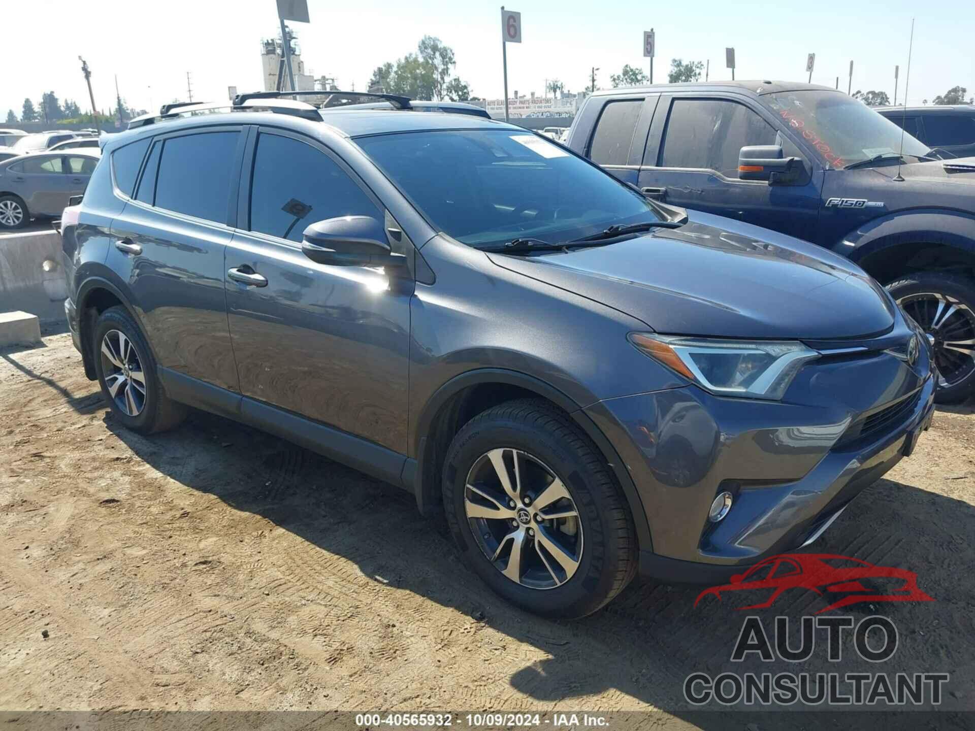 TOYOTA RAV4 2018 - JTMWFREV7JD117344