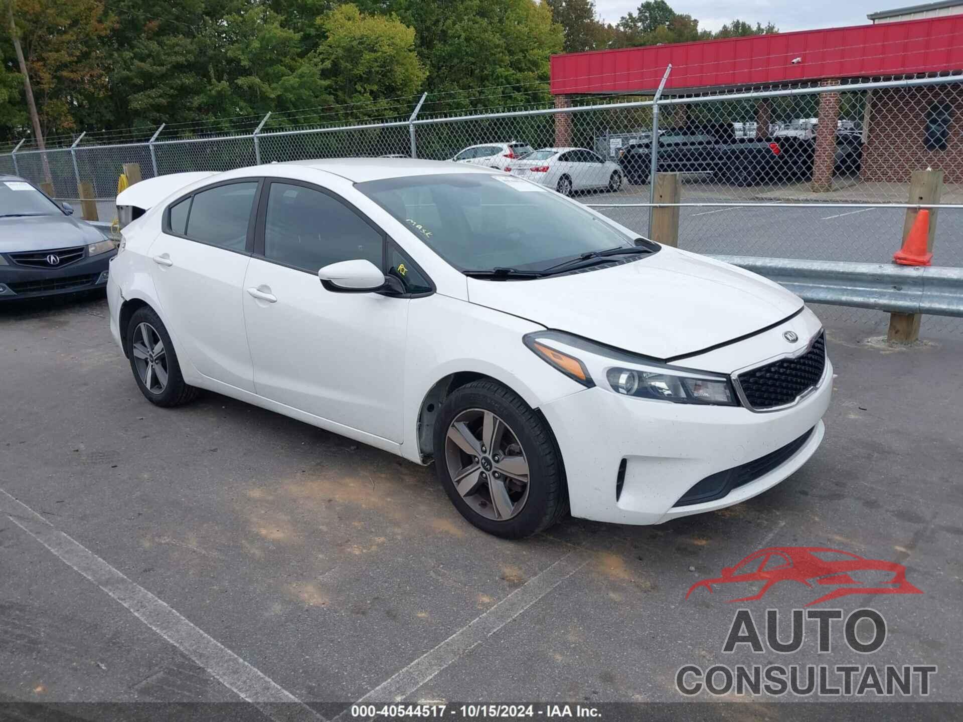 KIA FORTE 2018 - 3KPFL4A76JE242479