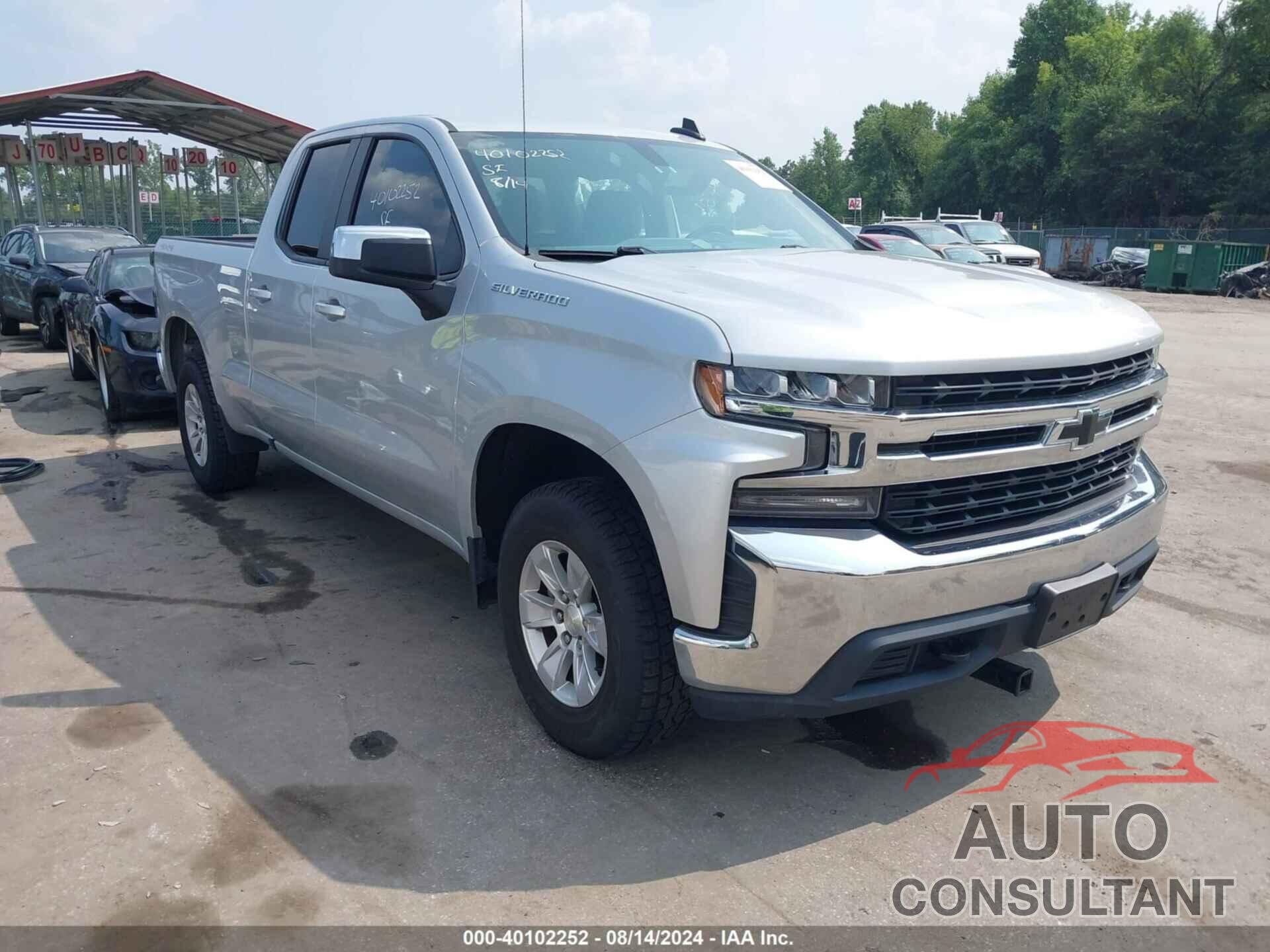 CHEVROLET SILVERADO 1500 2021 - 1GCRYDED6MZ169198