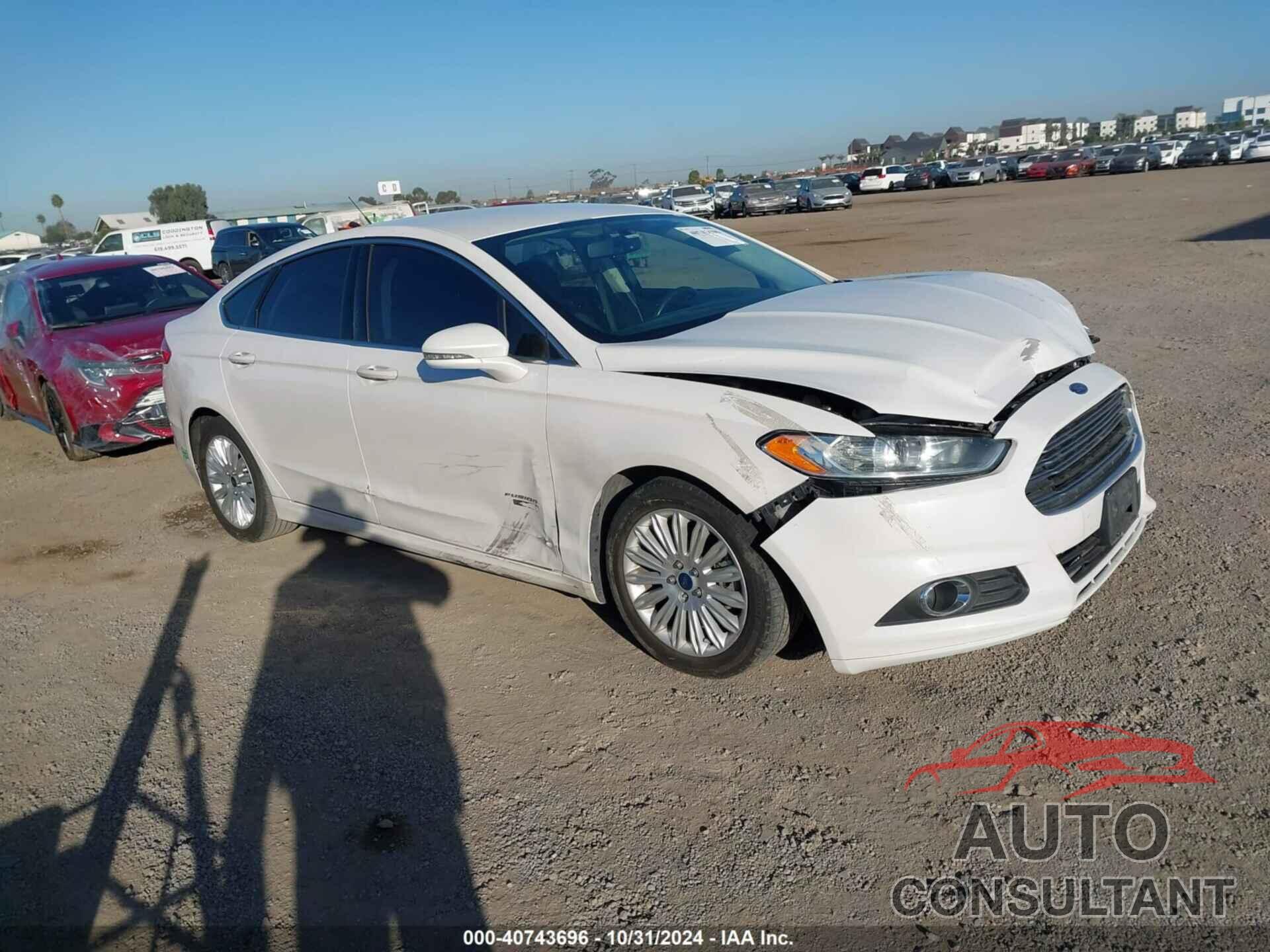 FORD FUSION ENERGI 2016 - 3FA6P0PUXGR123089