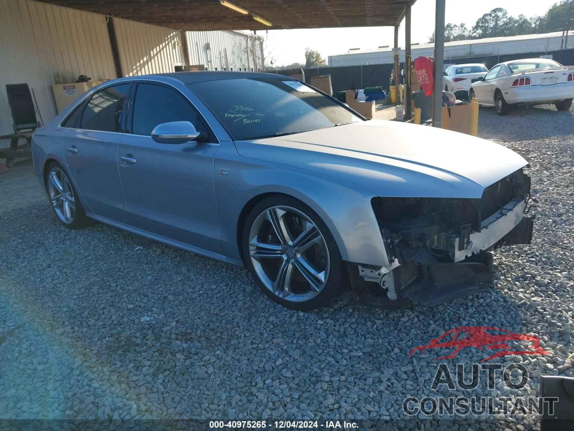 AUDI S8 2015 - WAUK2AFD7FN022783