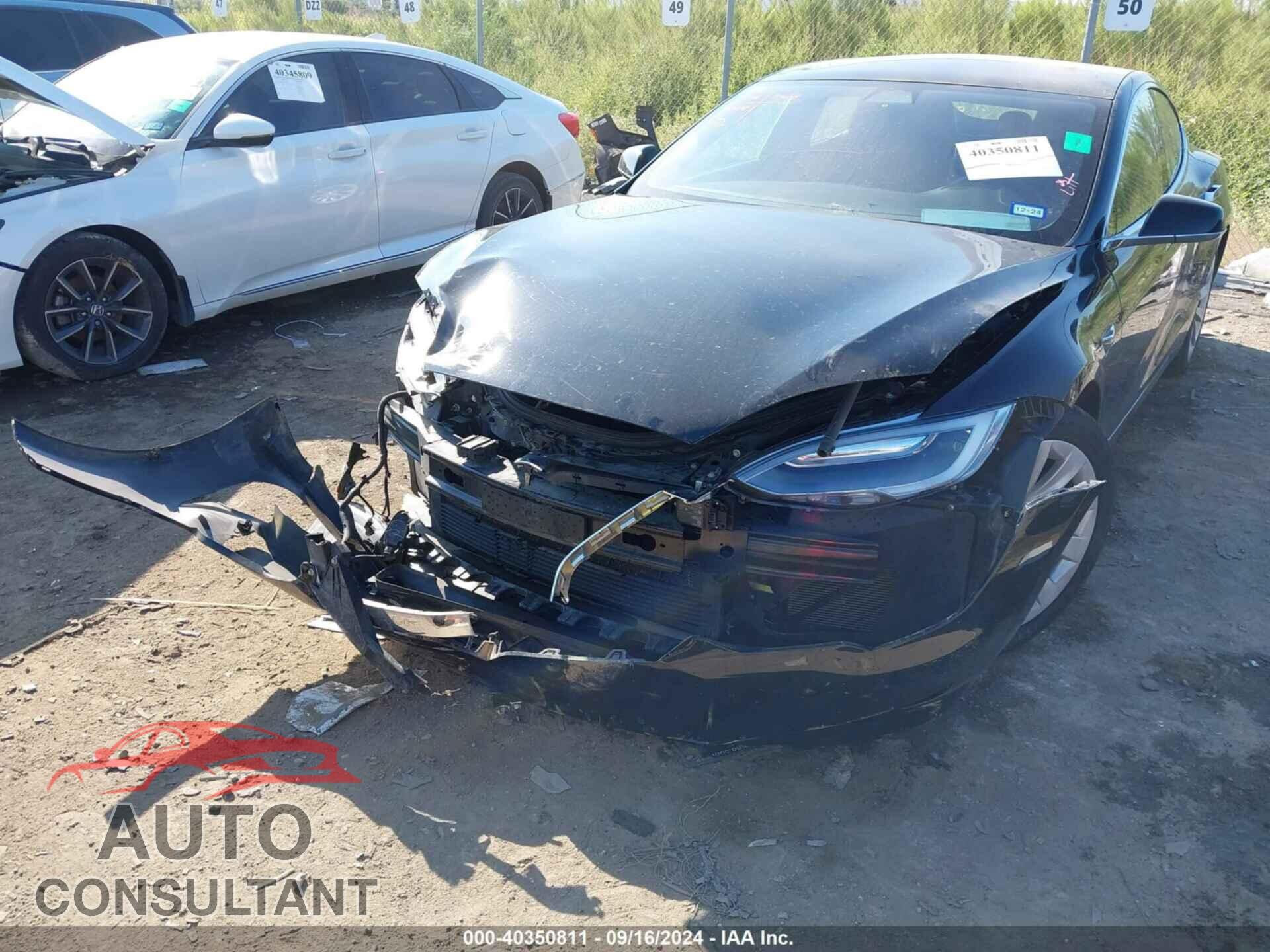 TESLA MODEL S 2017 - 5YJSA1E26HF215823