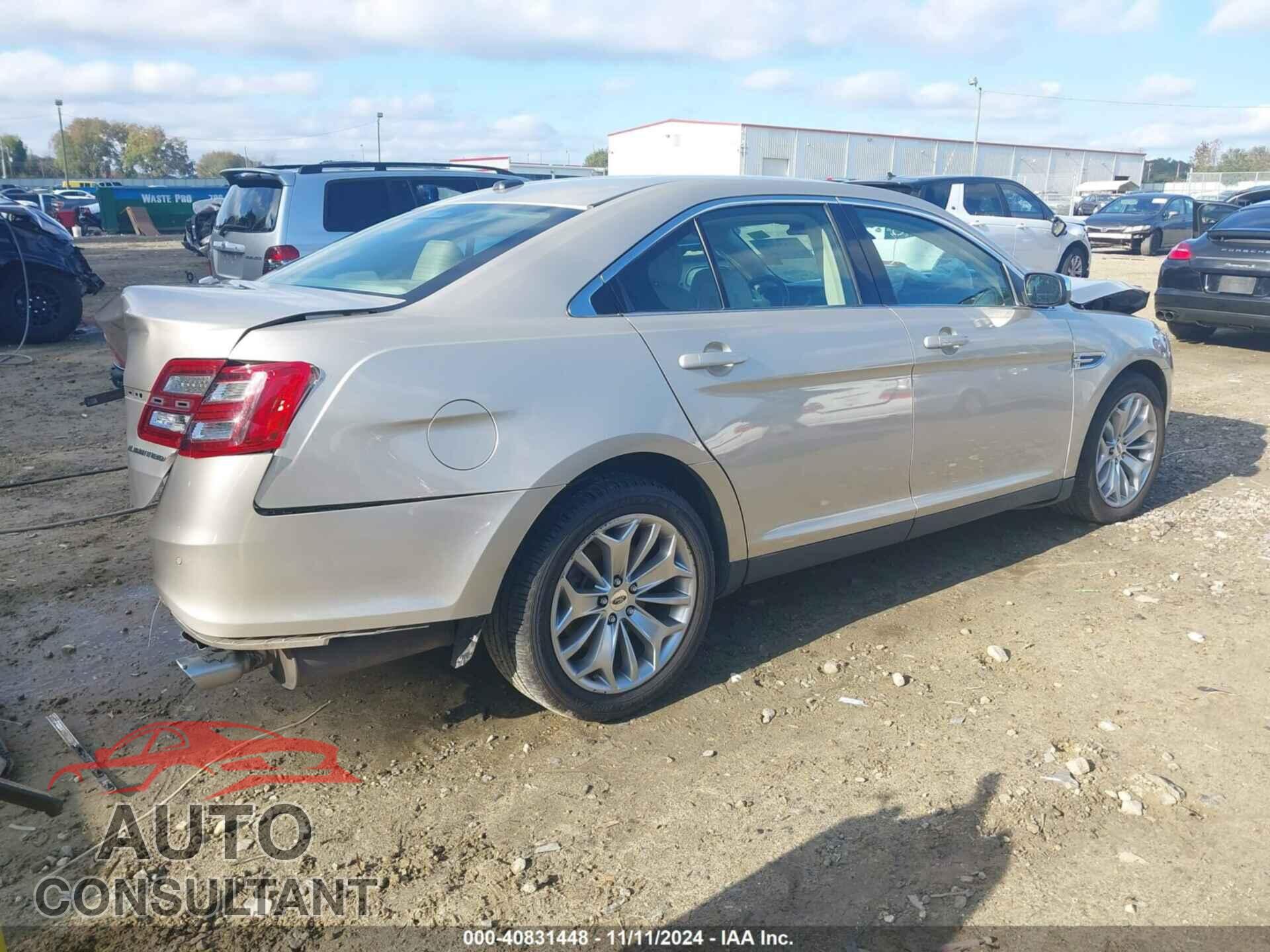 FORD TAURUS 2017 - 1FAHP2F82HG113724