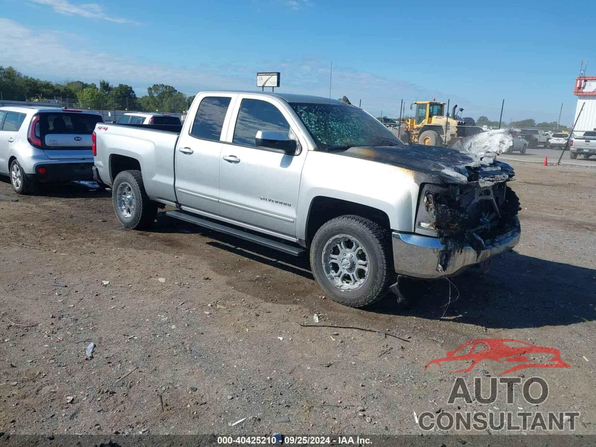 CHEVROLET SILVERADO 1500 2018 - 2GCVKREC6J1106496