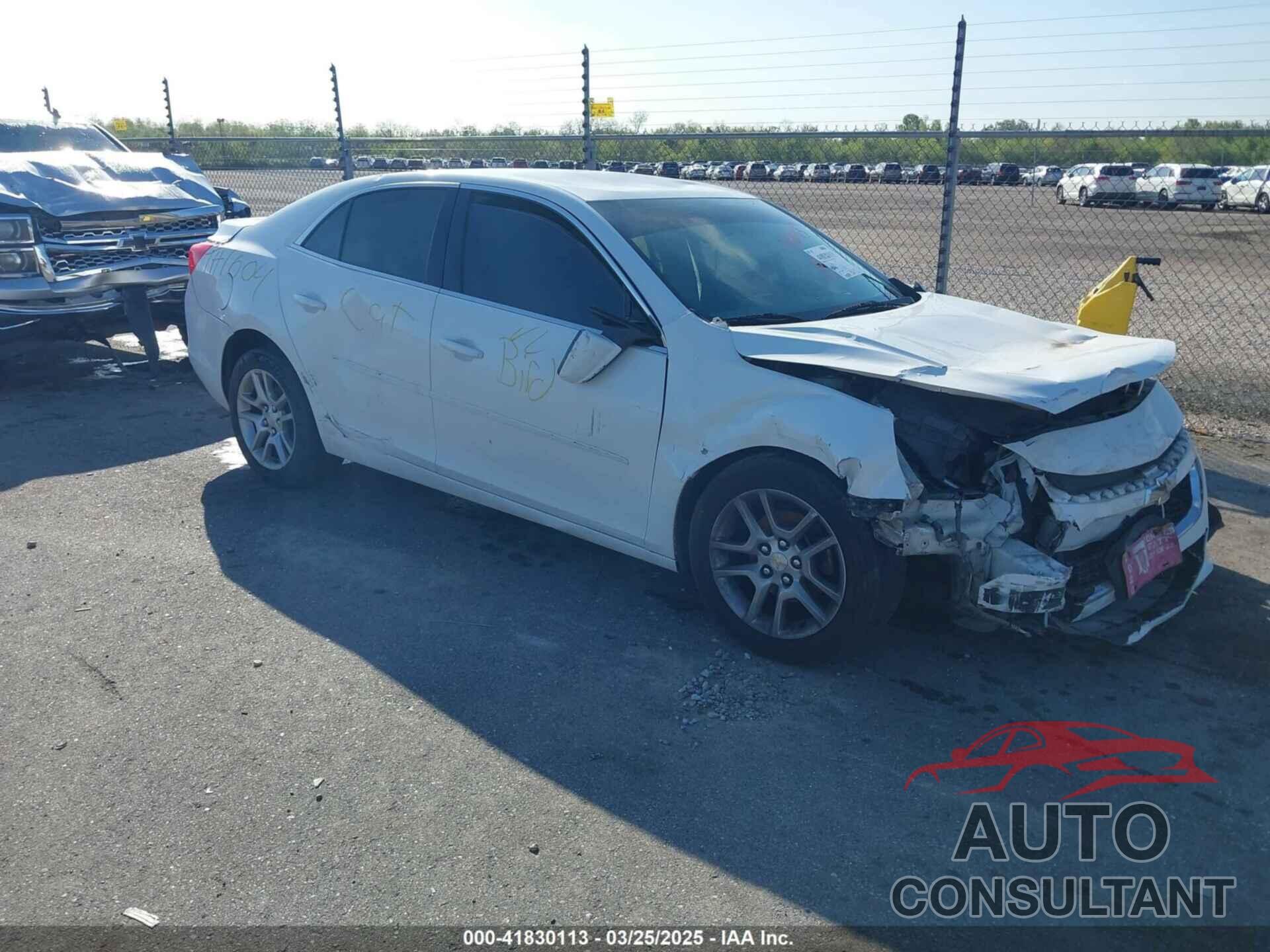 CHEVROLET MALIBU 2015 - 1G11C5SL0FF101604