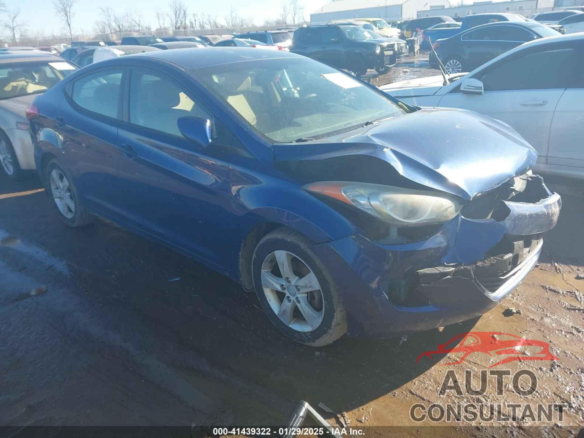 HYUNDAI ELANTRA 2013 - KMHDH4AE1DU734037