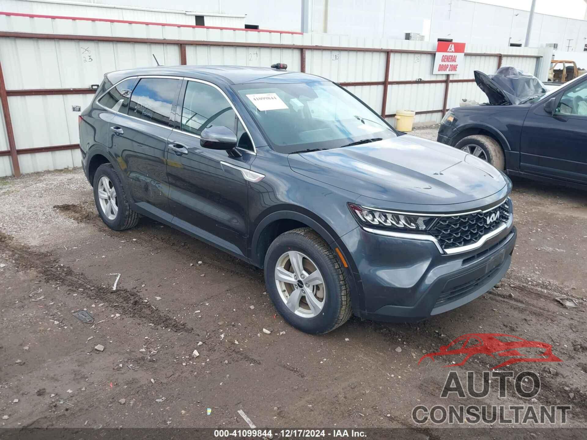 KIA SORENTO 2023 - 5XYRGDLC1PG211440