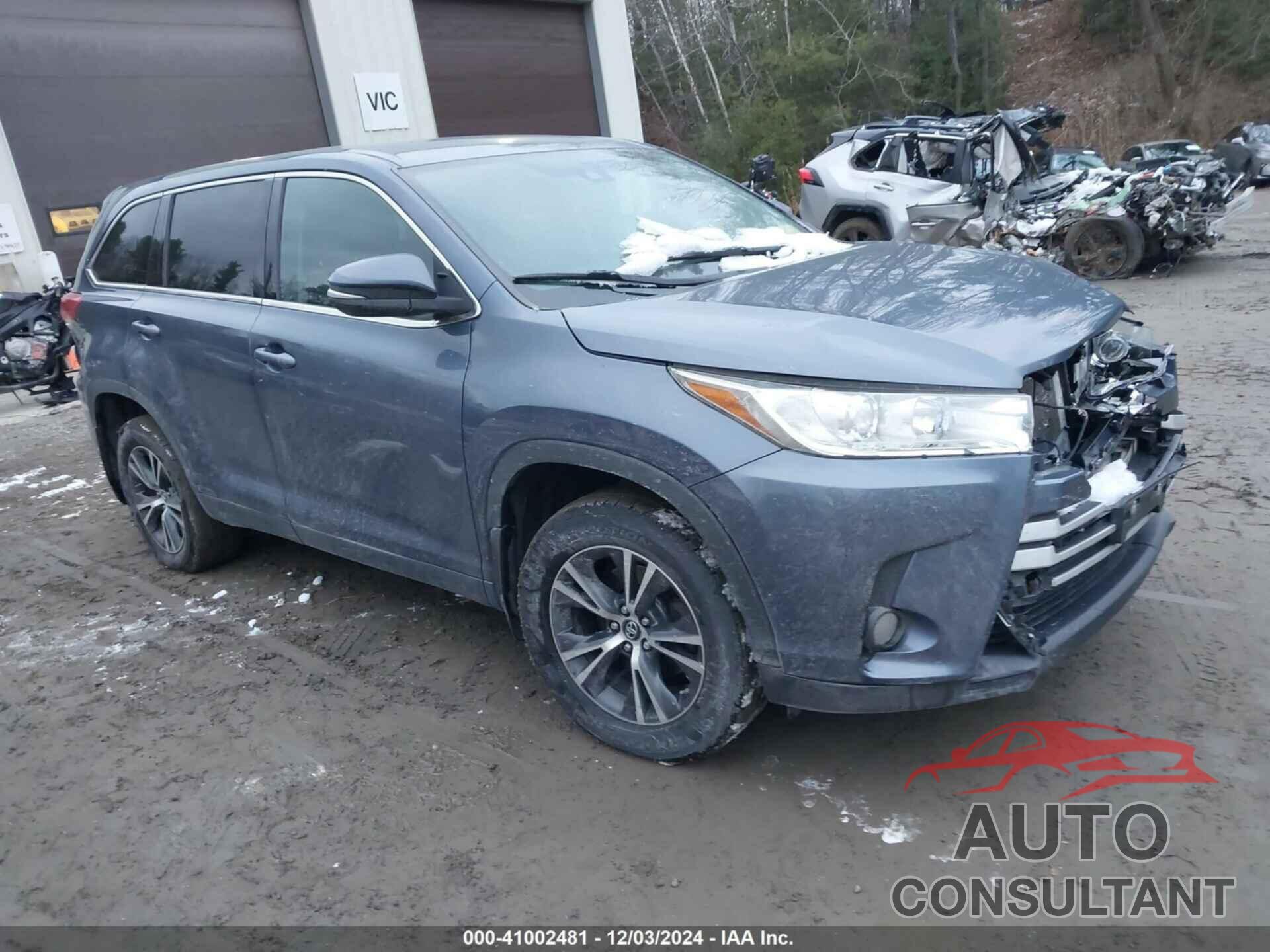 TOYOTA HIGHLANDER 2018 - 5TDBZRFH3JS898771