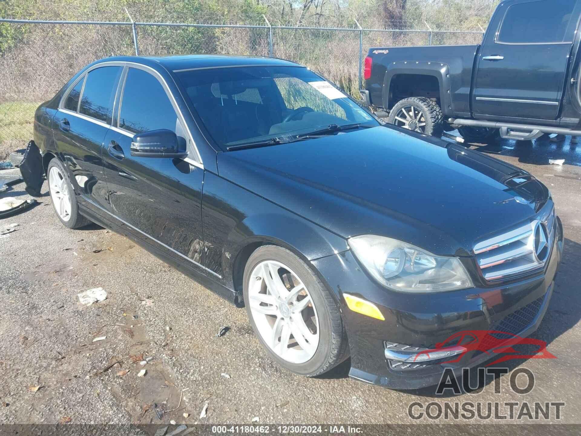 MERCEDES-BENZ C 250 2013 - WDDGF4HB8DR266741