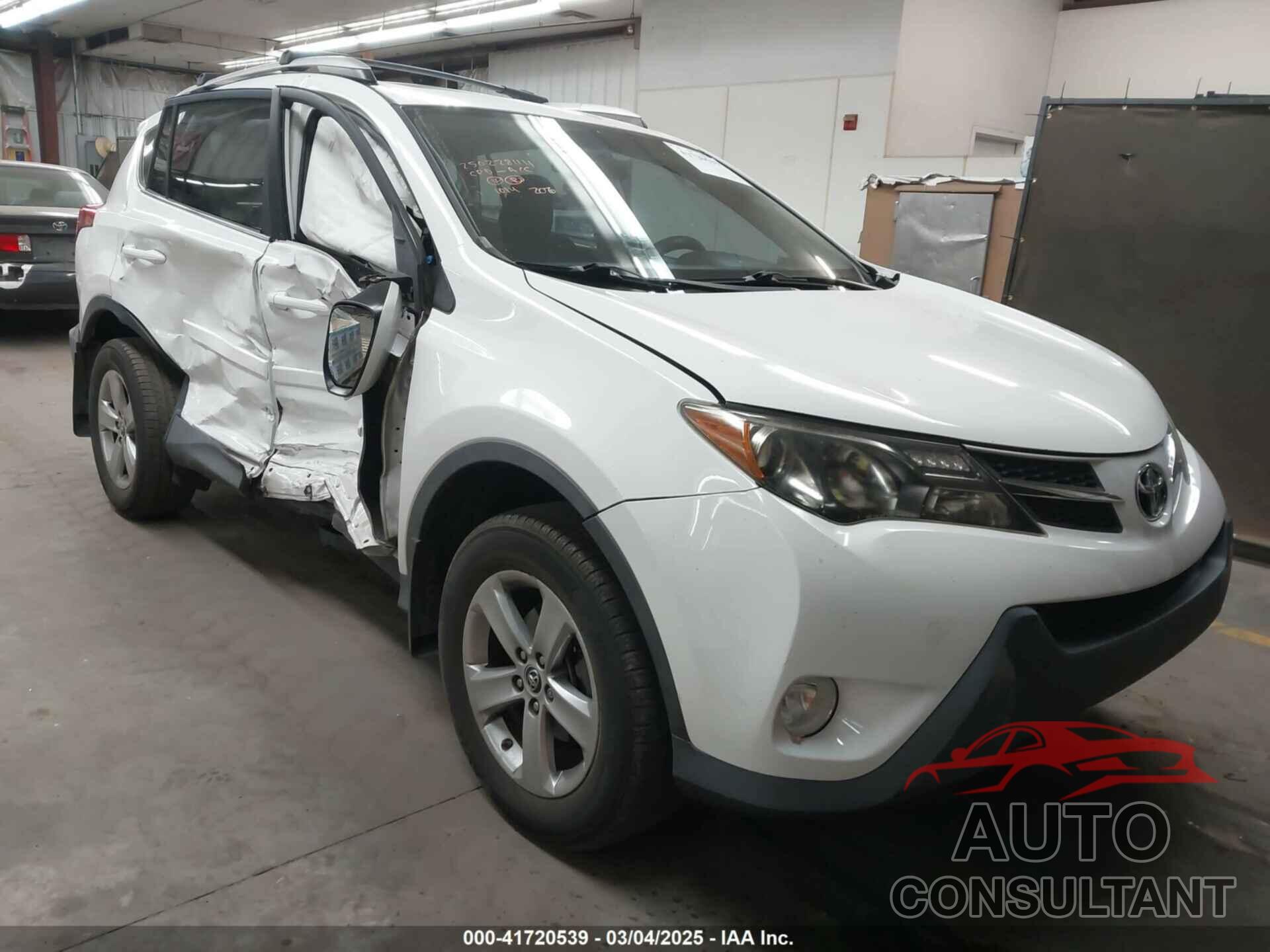 TOYOTA RAV4 2015 - 2T3WFREV8FW223439