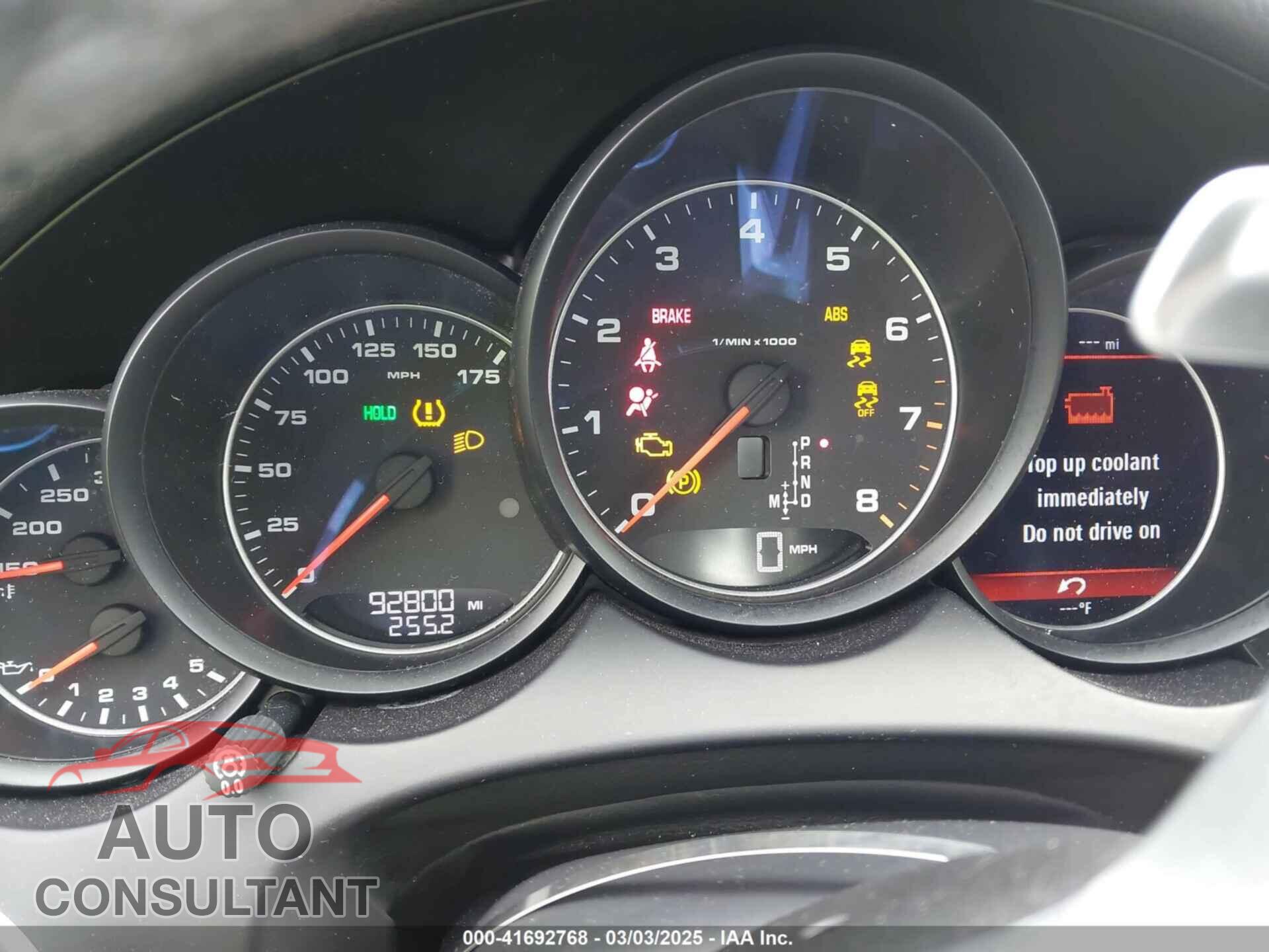 PORSCHE CAYENNE 2017 - WP1AA2A2XHKA90706