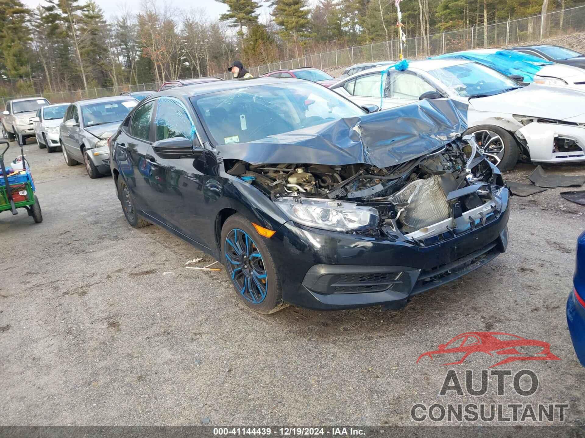 HONDA CIVIC 2018 - 19XFC2F56JE205928