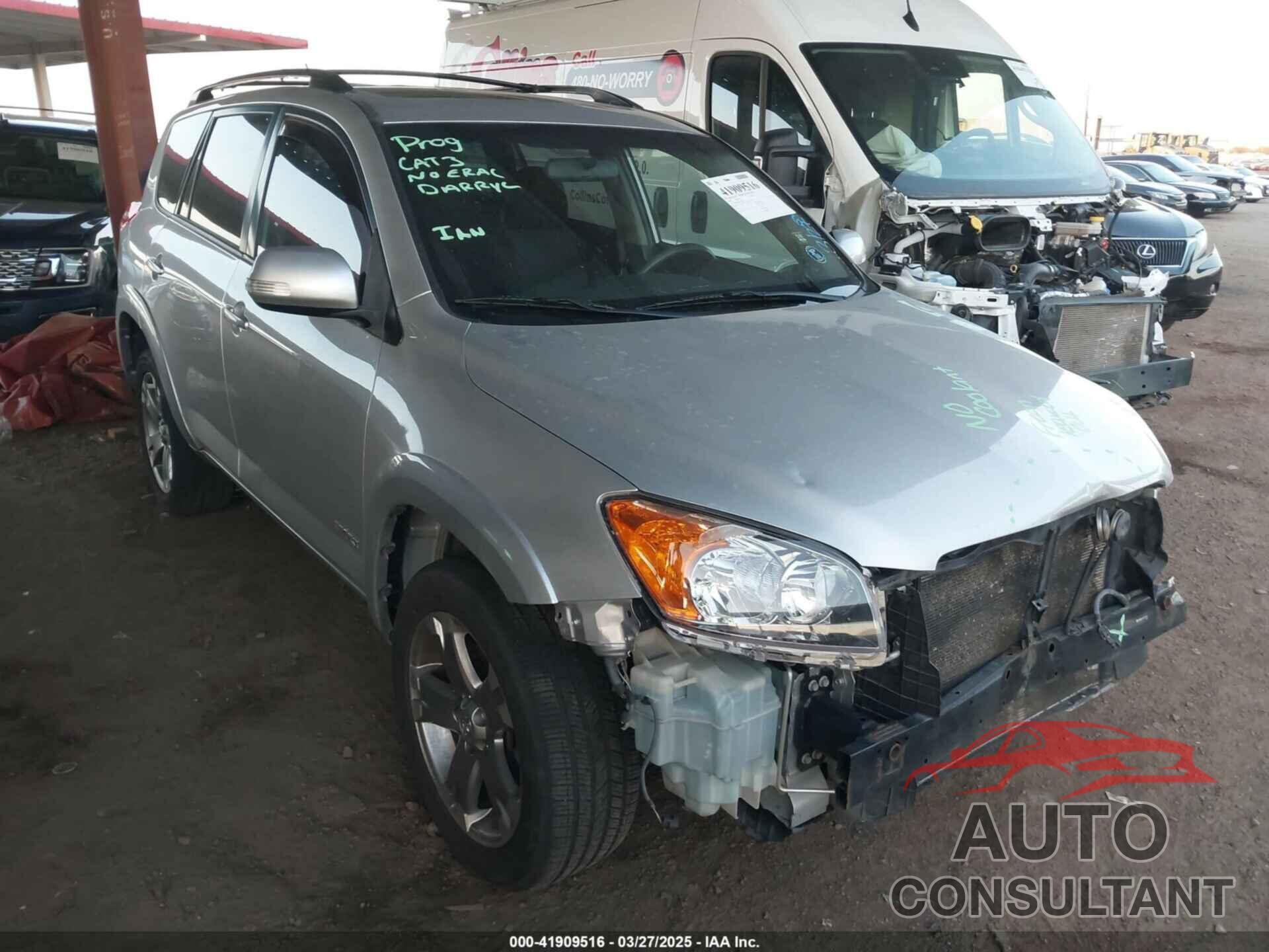 TOYOTA RAV4 2009 - JTMBK32V695079025