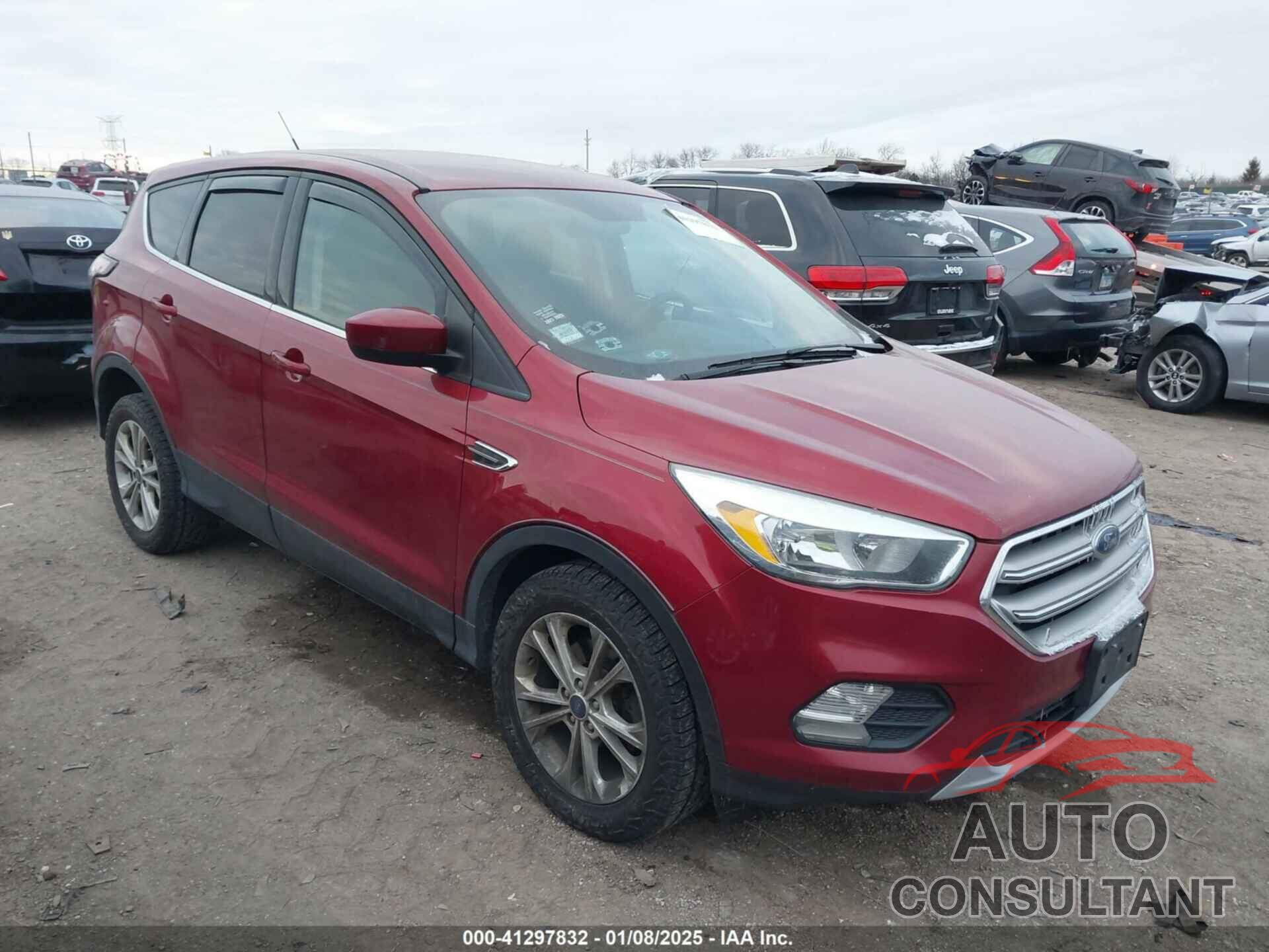 FORD ESCAPE 2017 - 1FMCU0GD1HUB57403