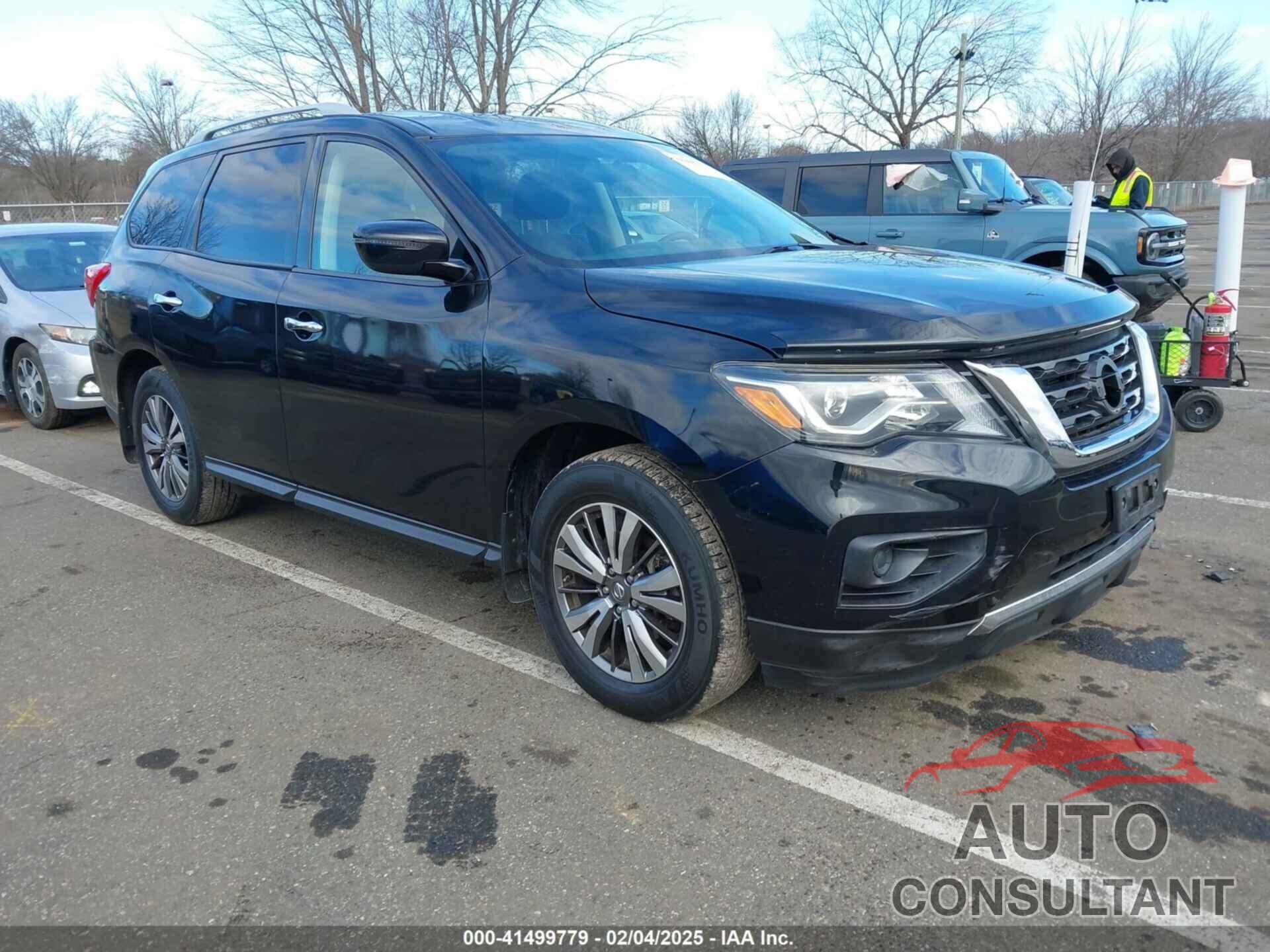 NISSAN PATHFINDER 2018 - 5N1DR2MMXJC662860
