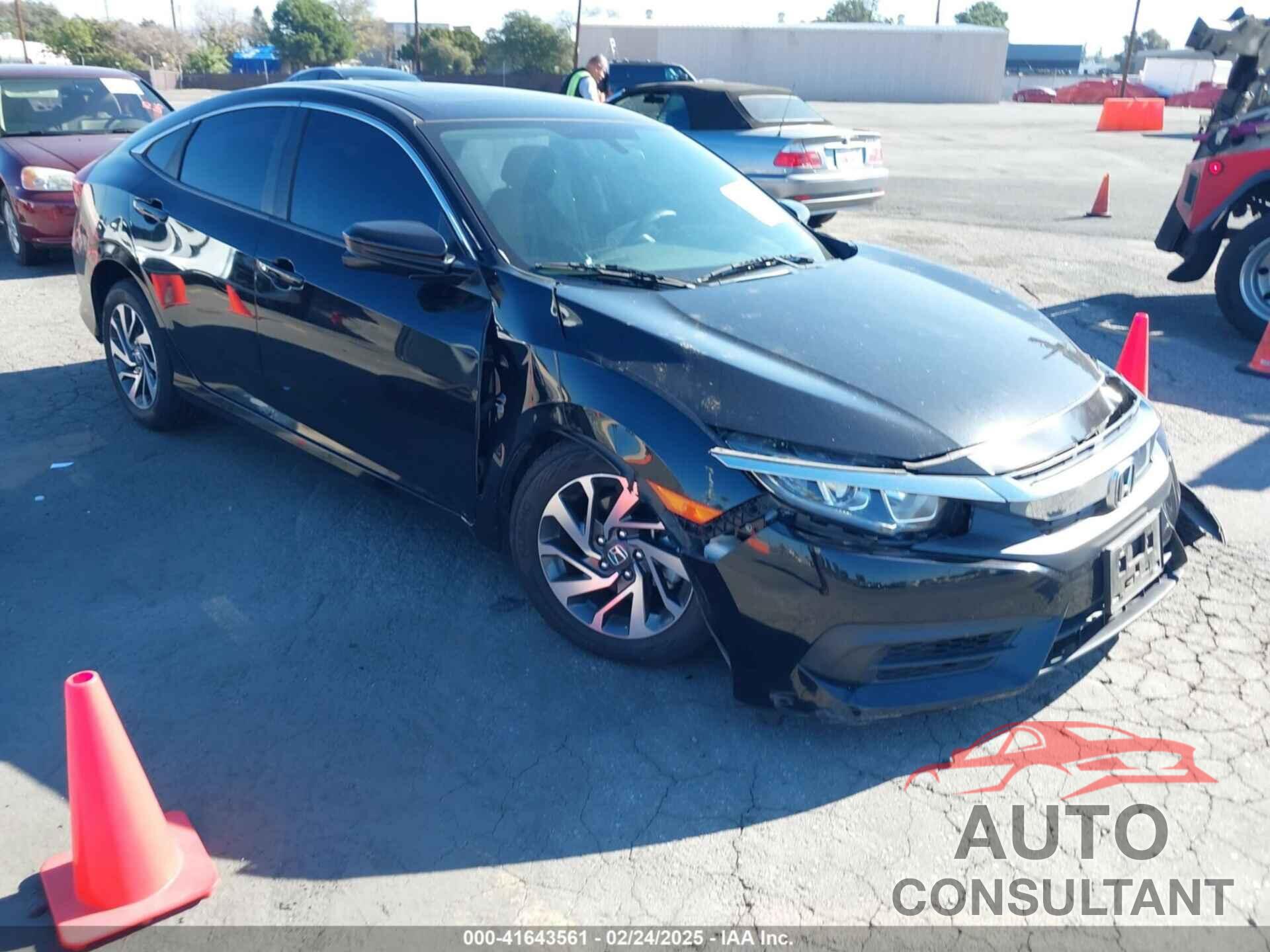 HONDA CIVIC 2018 - 2HGFC2F76JH578412