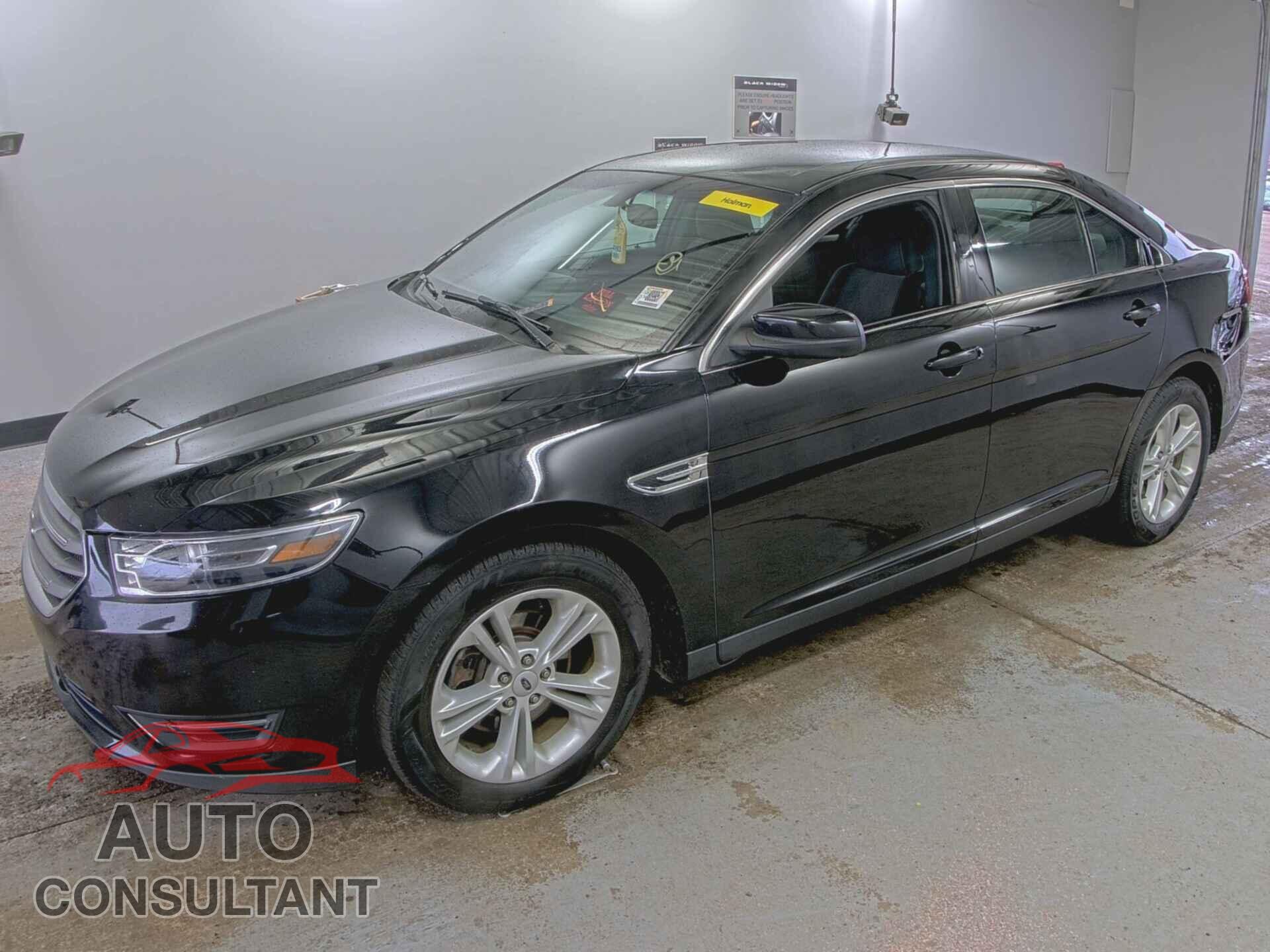 FORD TAURUS 2018 - 1FAHP2H83JG107580