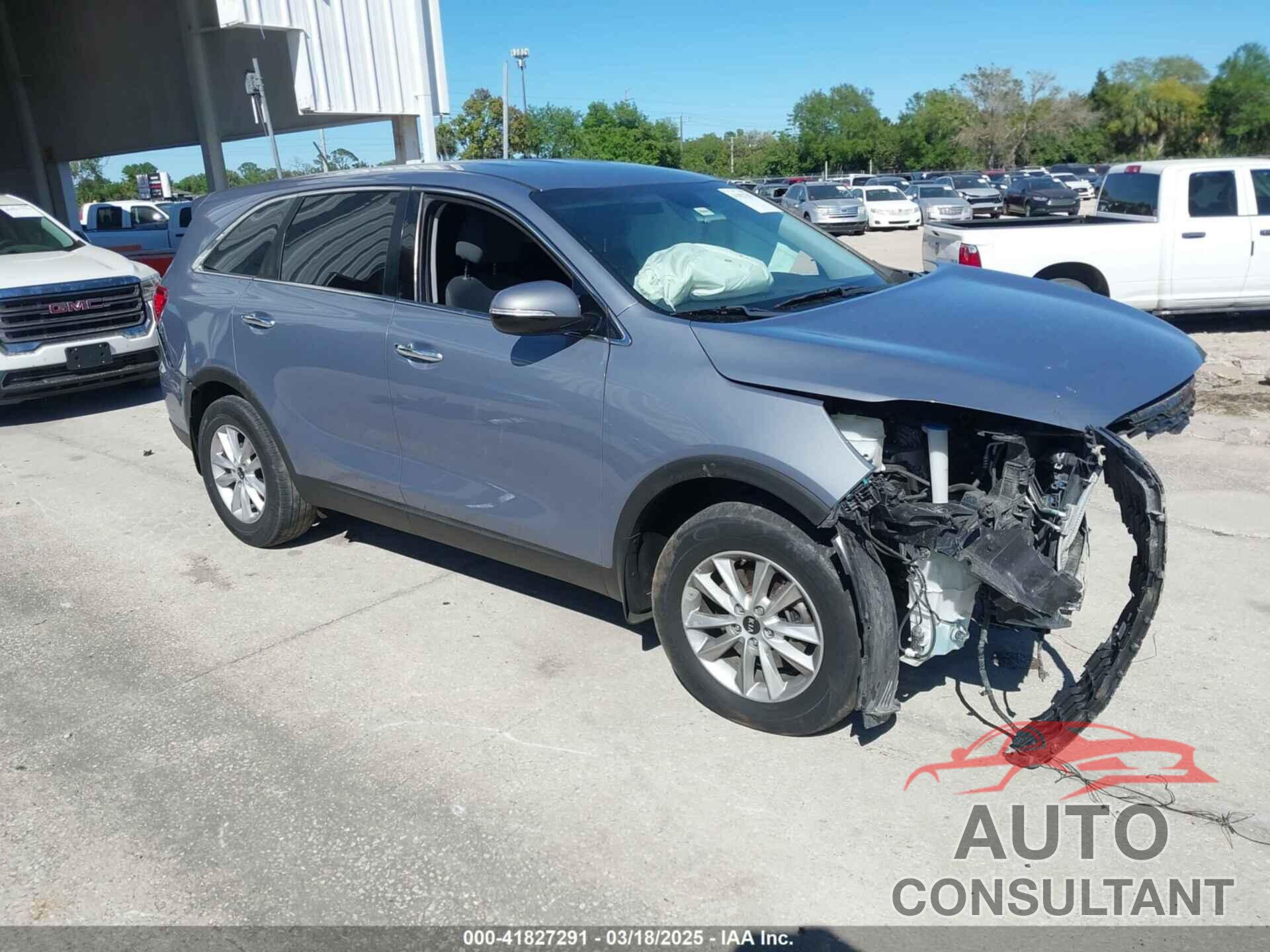 KIA SORENTO 2019 - 5XYPG4A3XKG605229