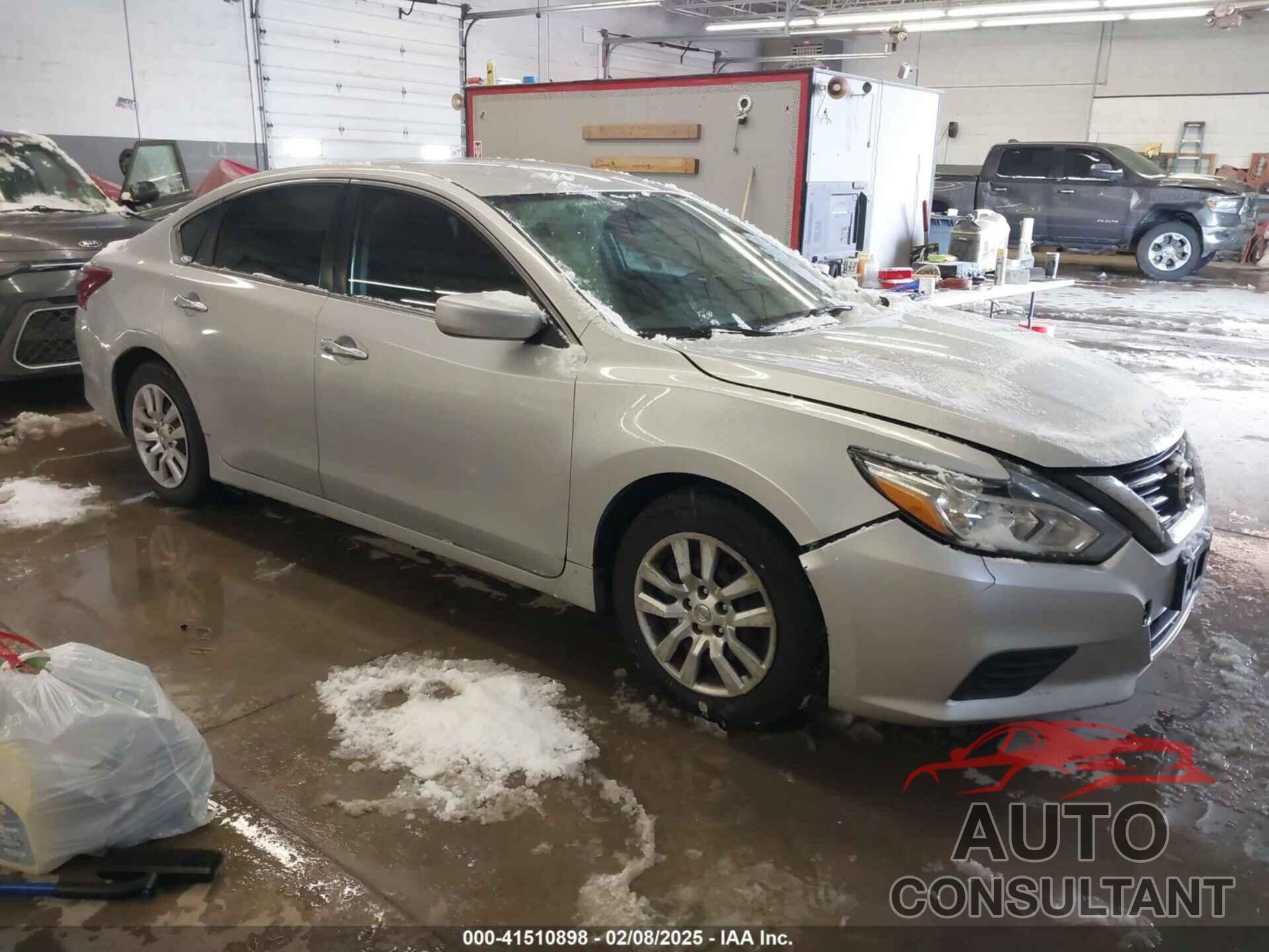 NISSAN ALTIMA 2018 - 1N4AL3AP2JC203633