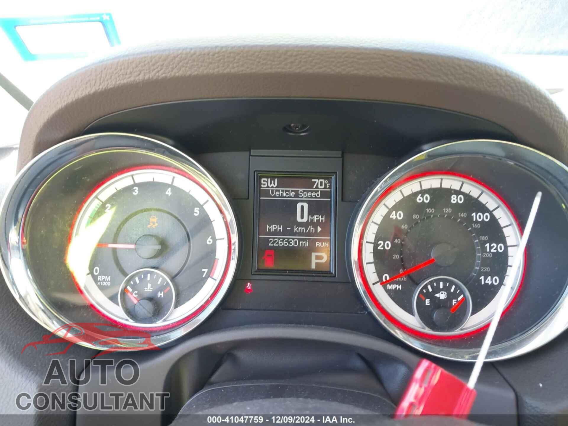 DODGE DURANGO 2013 - 1C4RDJAG6DC617808