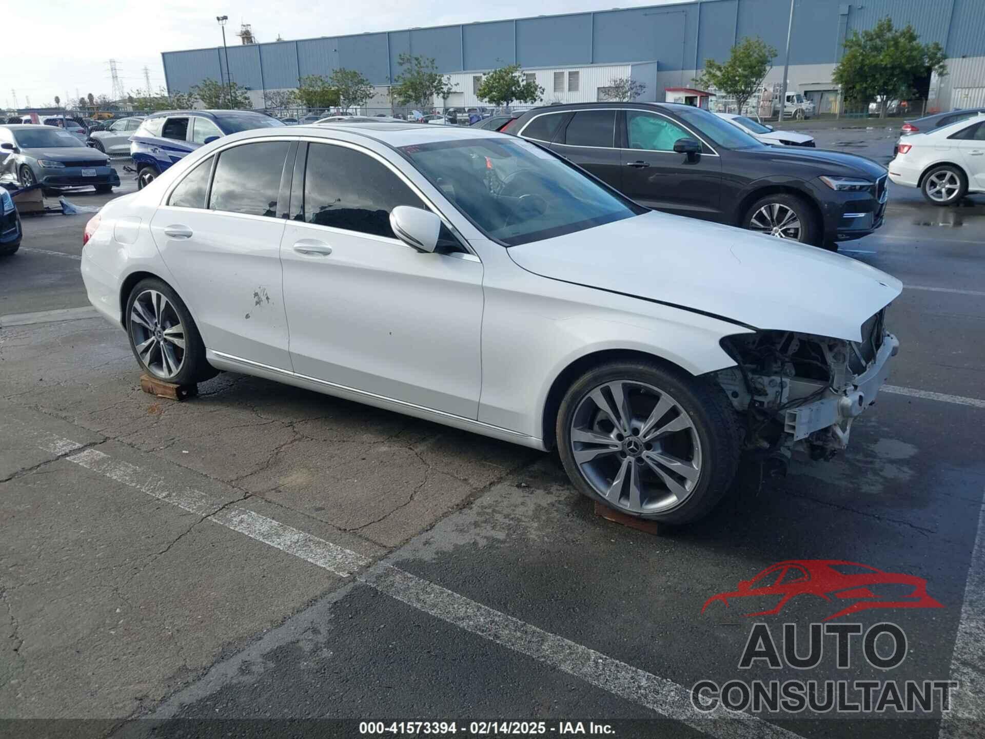MERCEDES-BENZ C 300 2019 - 55SWF8DB6KU308697
