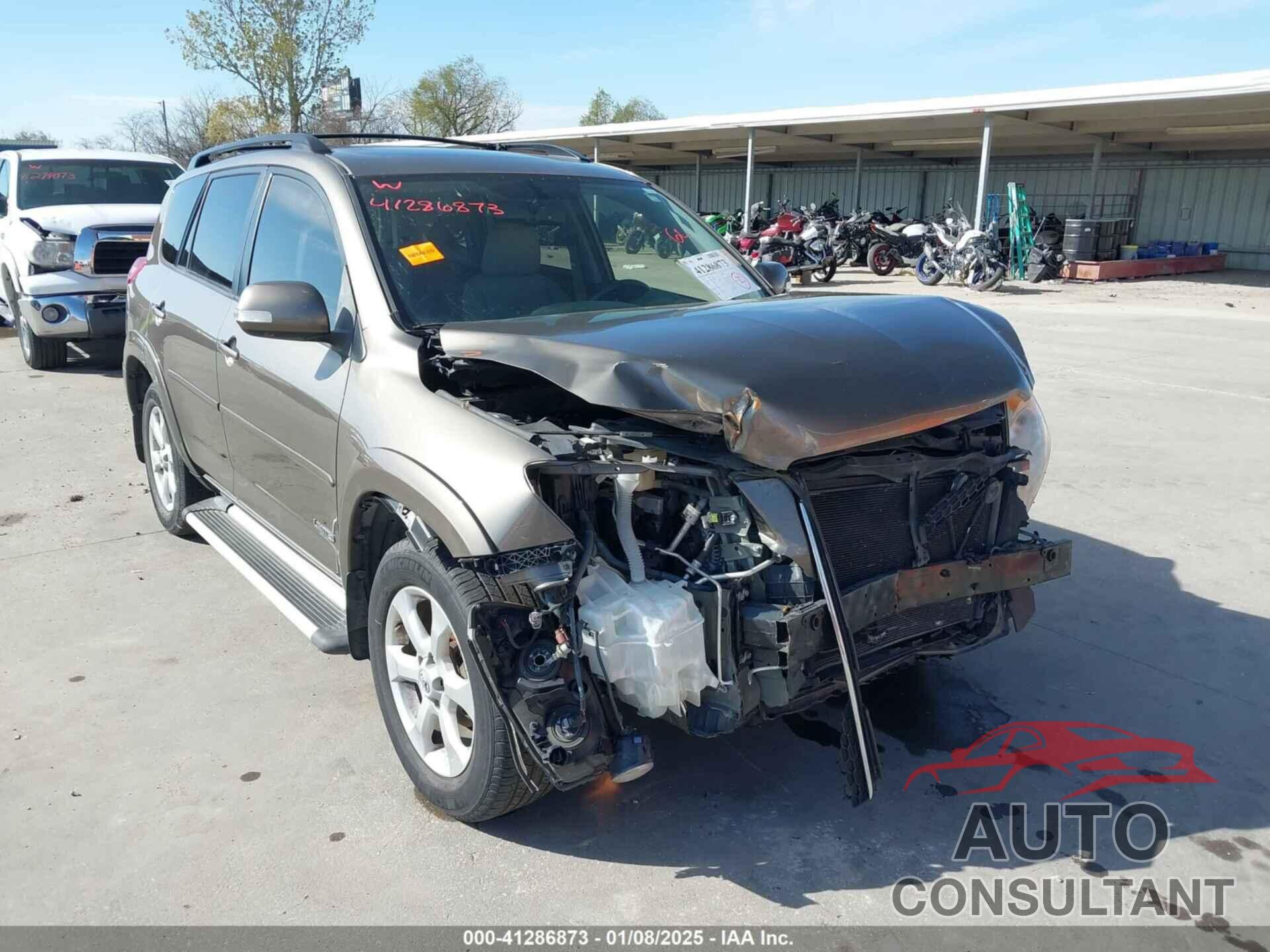 TOYOTA RAV4 2010 - JTMYF4DV8AD024944