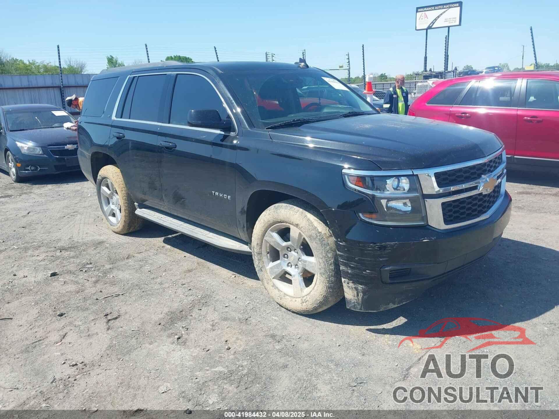 CHEVROLET TAHOE 2017 - 1GNSCBKC2HR366799