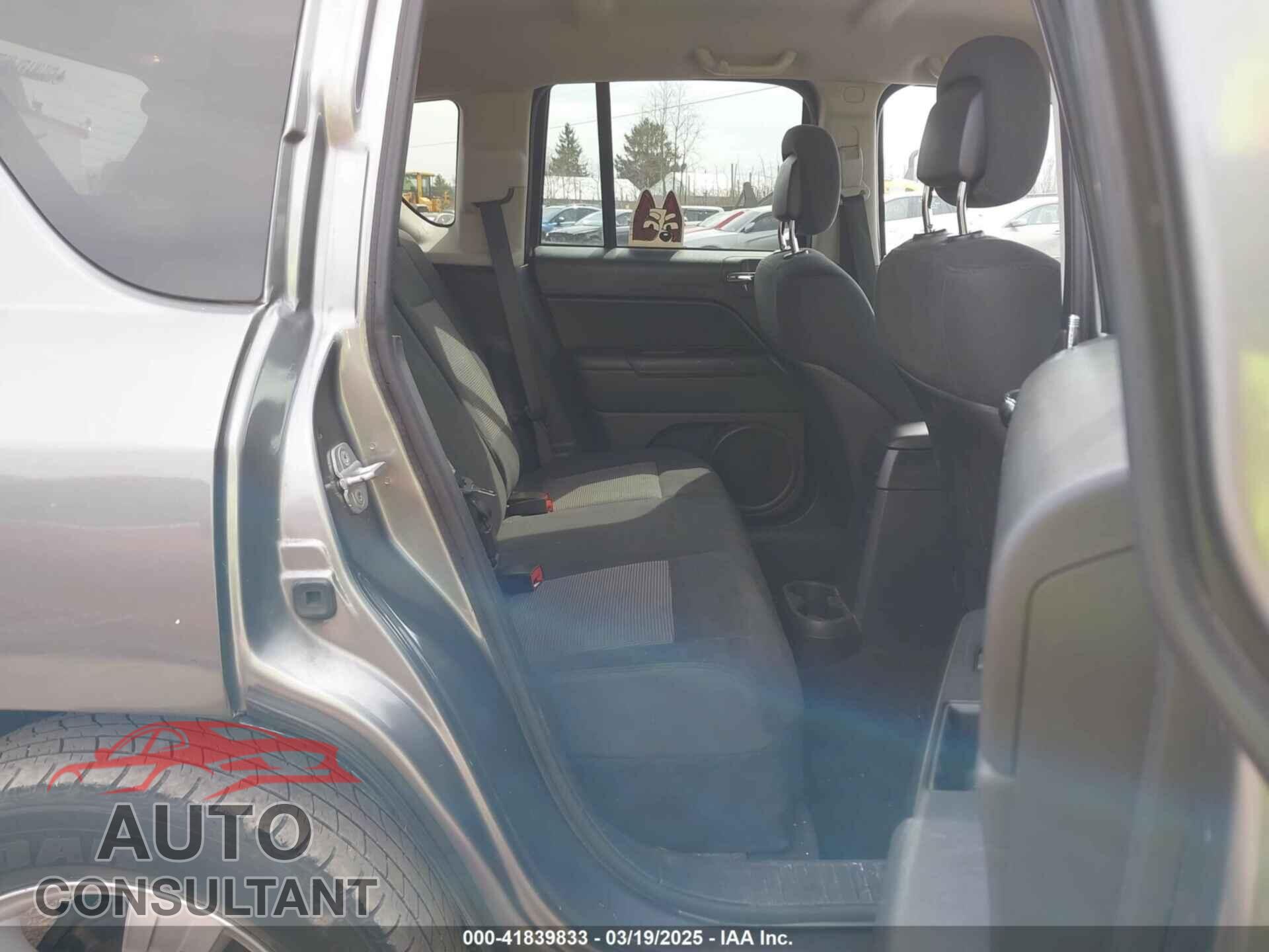 JEEP COMPASS 2011 - 1J4NF1FB5BD277199