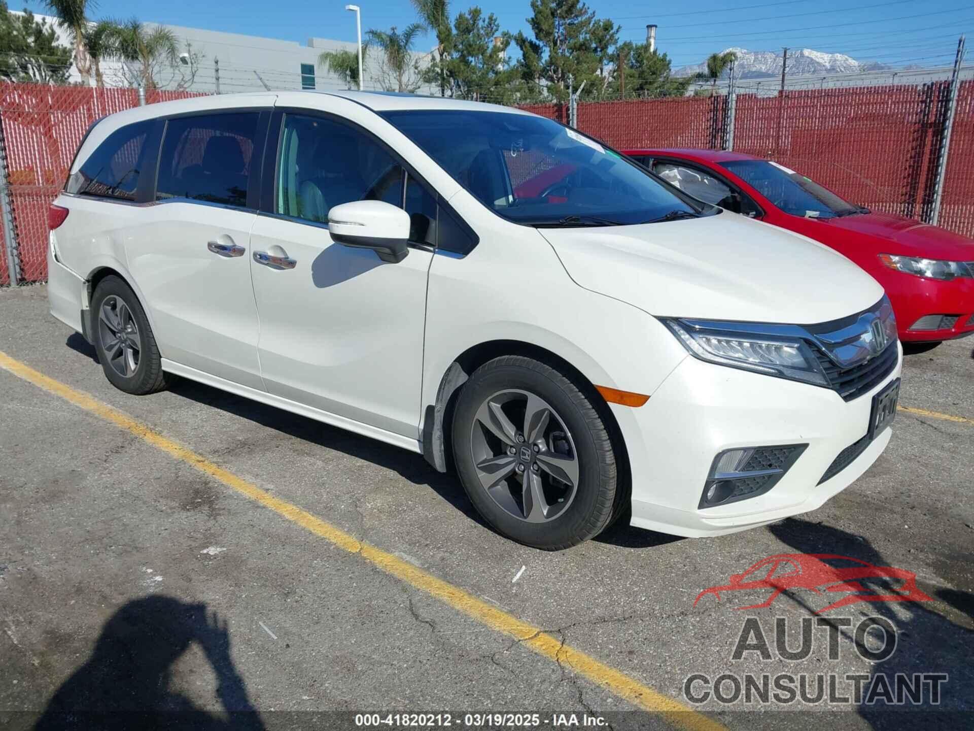 HONDA ODYSSEY 2018 - 5FNRL6H8XJB019122