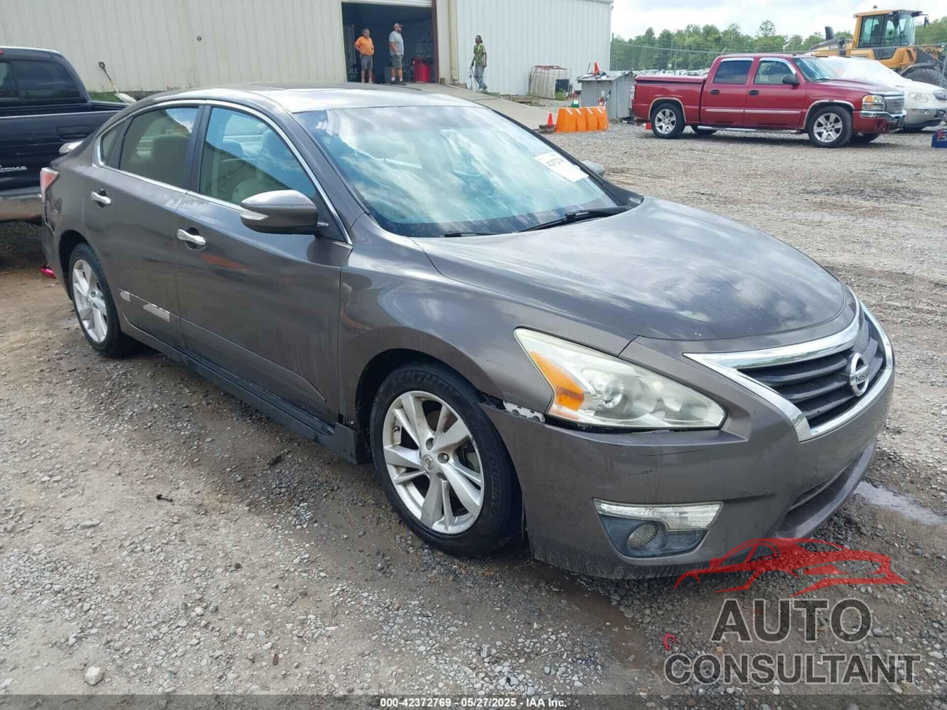 NISSAN ALTIMA 2014 - 1N4AL3AP3EN214571