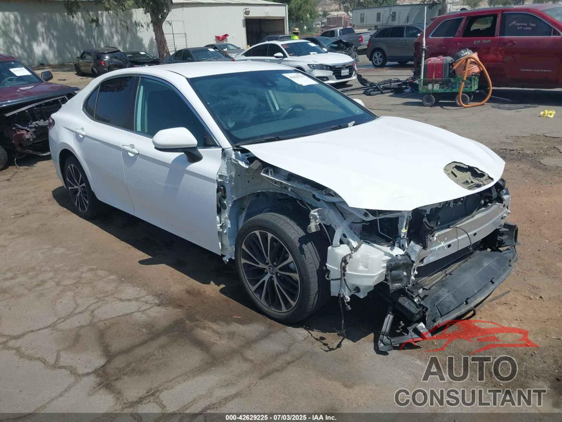 TOYOTA CAMRY 2019 - 4T1B11HK0KU829904