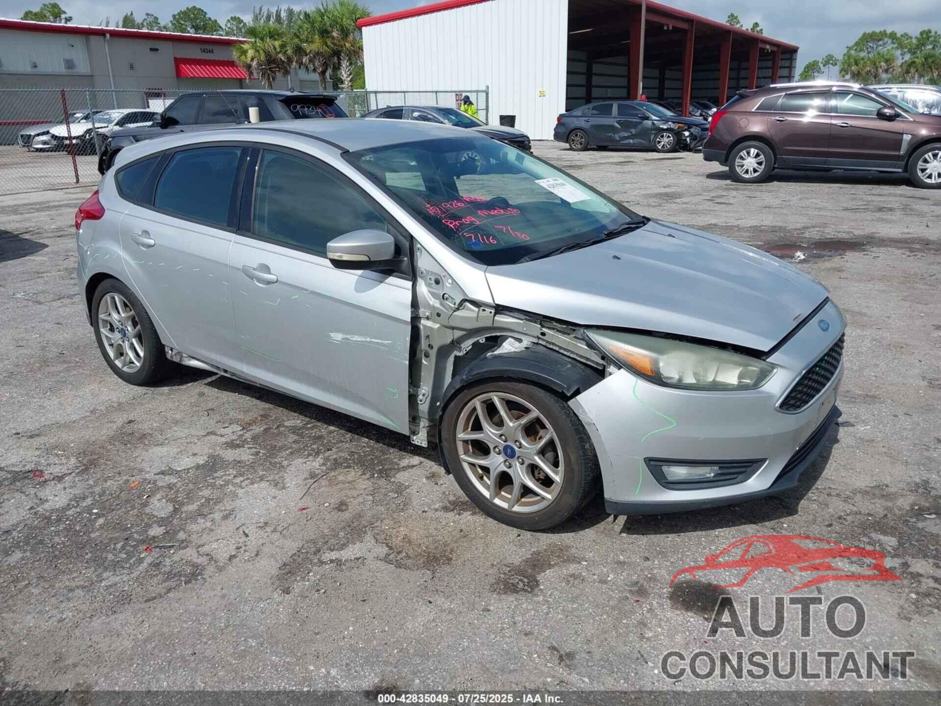 FORD FOCUS 2015 - 1FADP3K25FL254443